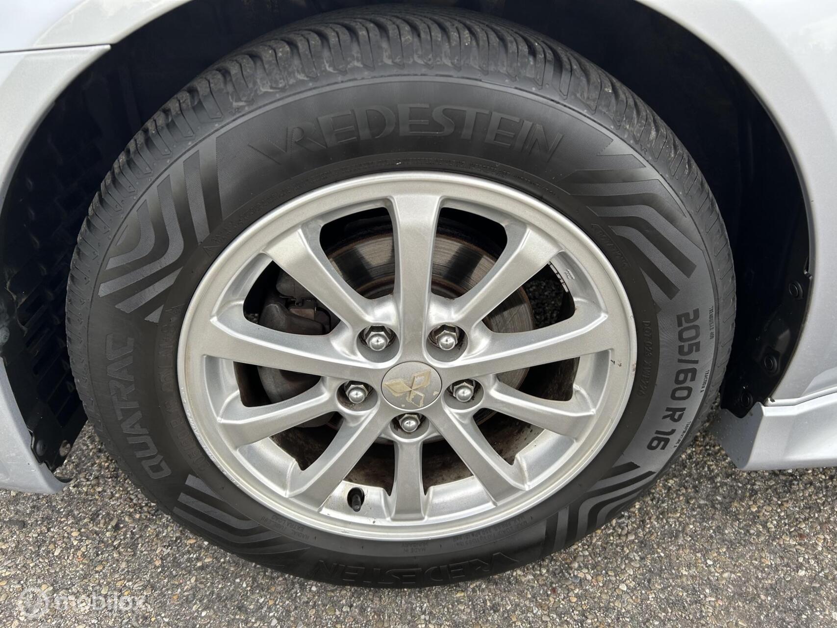 Foto van Mitsubishi Mitsubishi Lancer