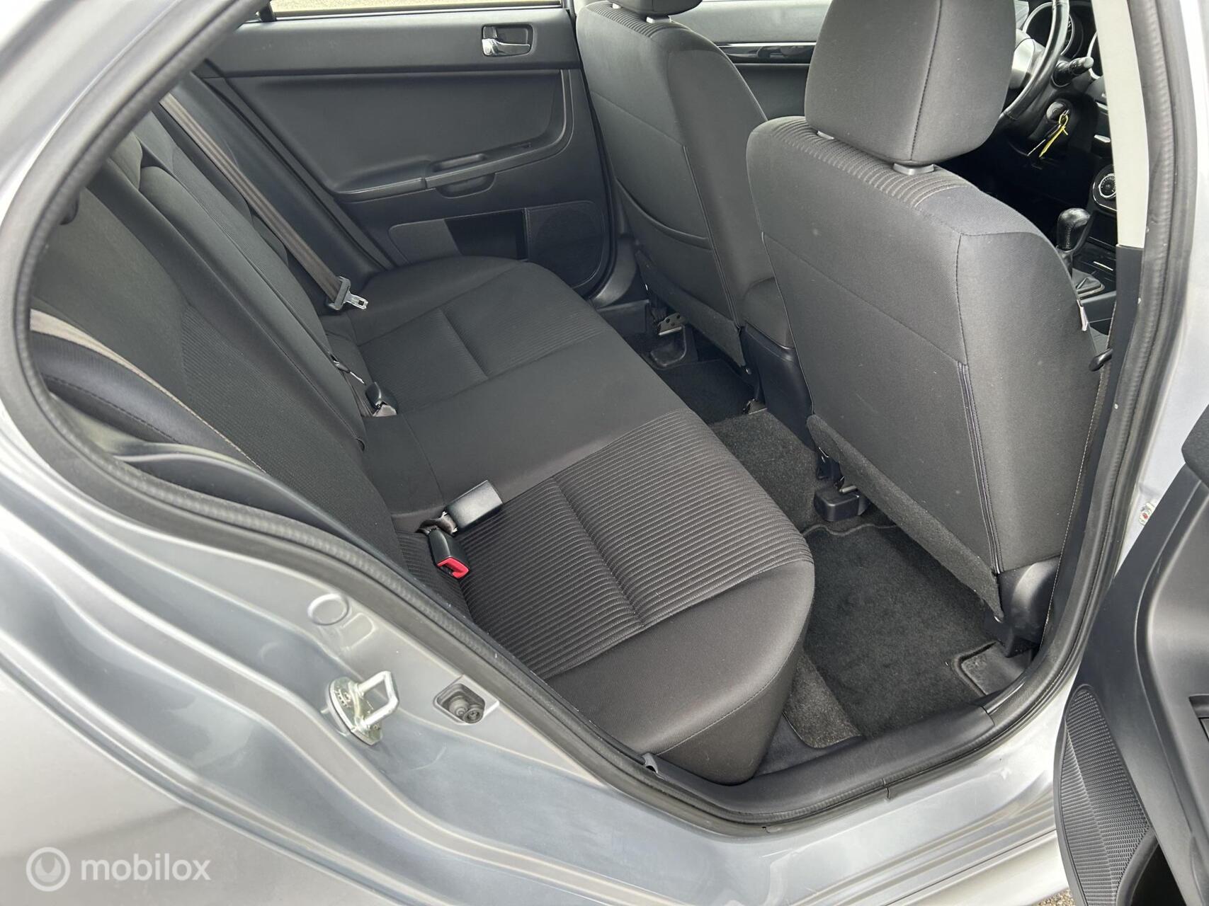 Foto van Mitsubishi Mitsubishi Lancer