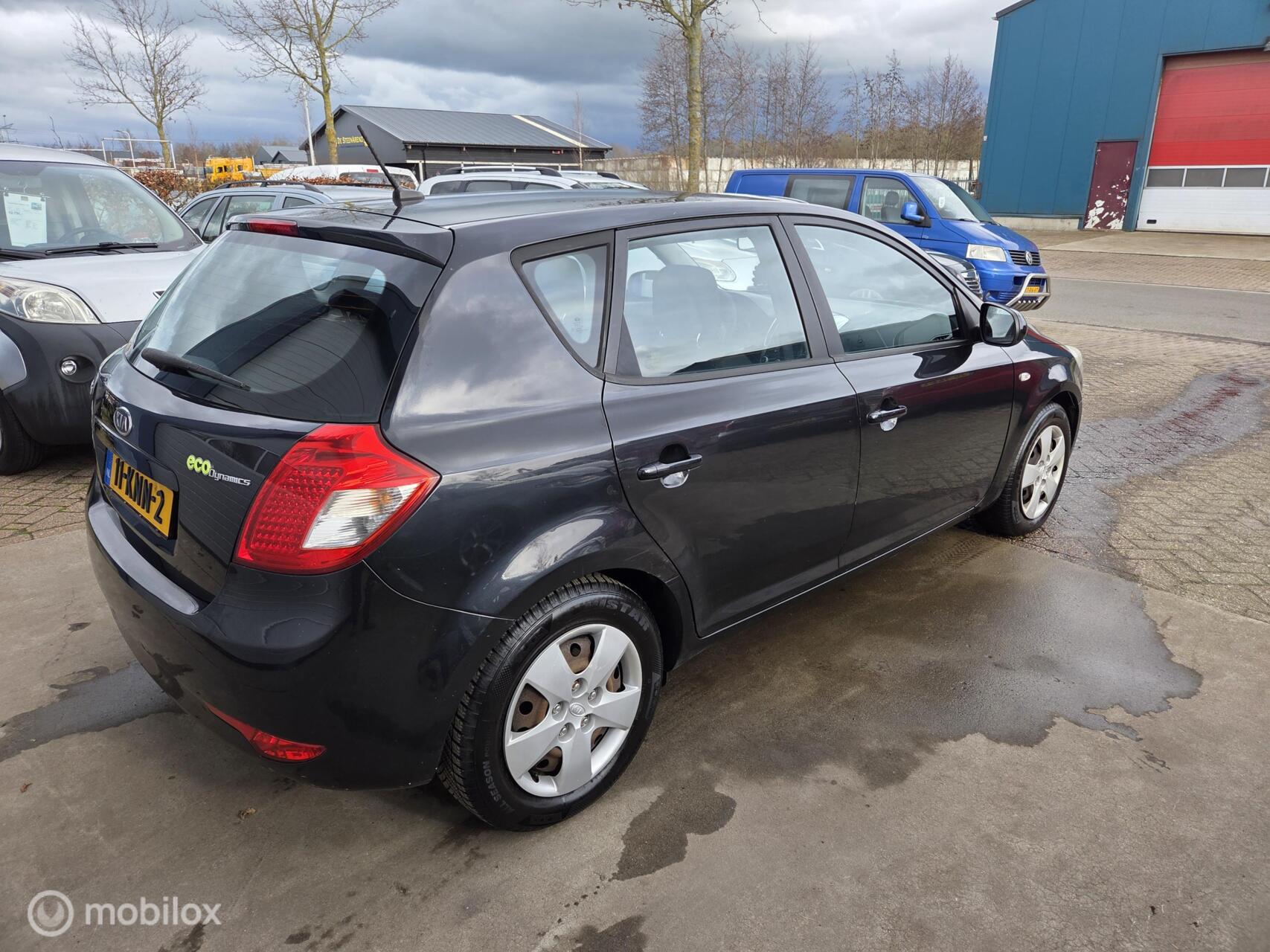 Foto van Kia Cee D