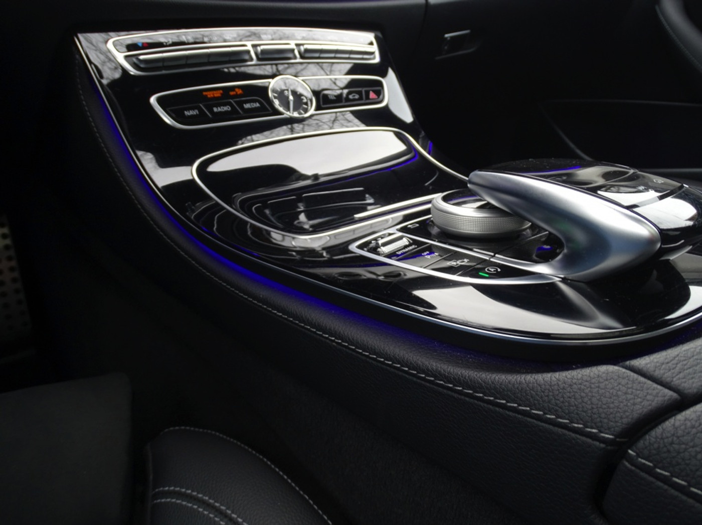 Foto van Mercedes-Benz E 220 D