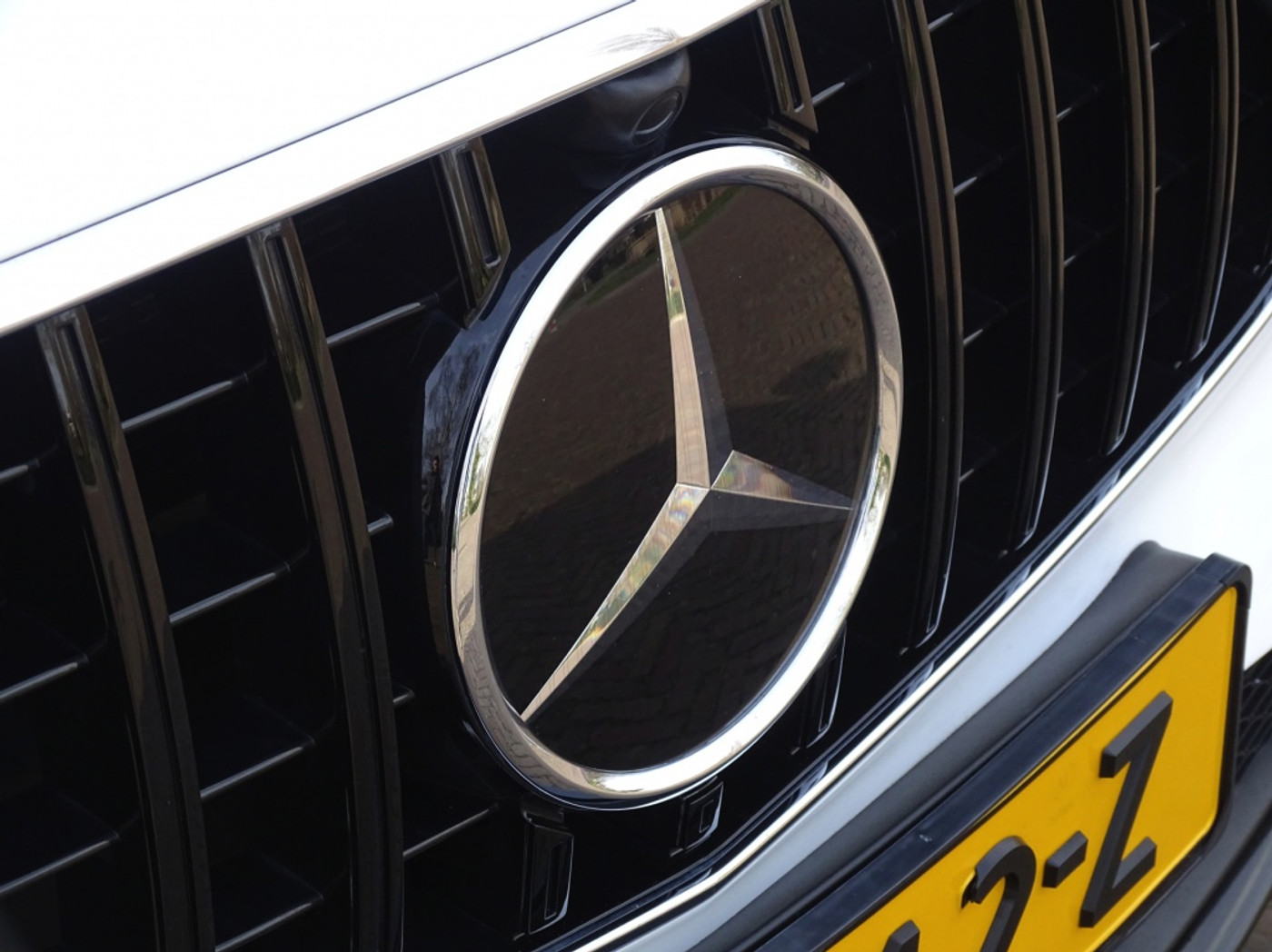 Foto van Mercedes-Benz E 220 D