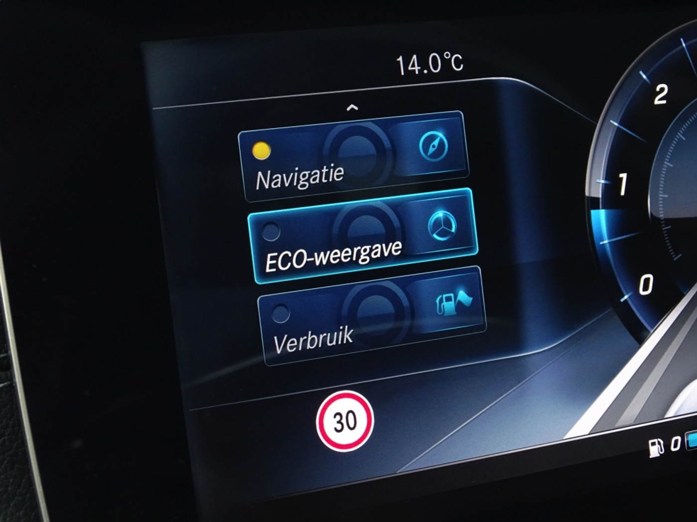 Foto van Mercedes-Benz E 220 D