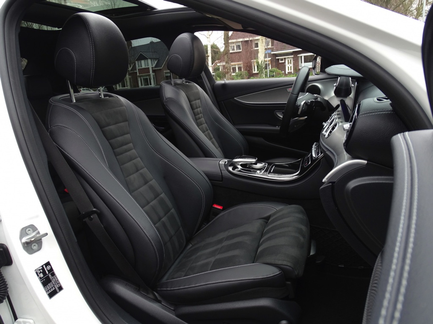 Foto van Mercedes-Benz E 220 D