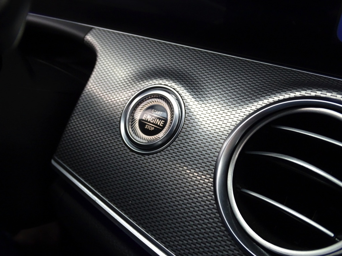 Foto van Mercedes-Benz E 220 D