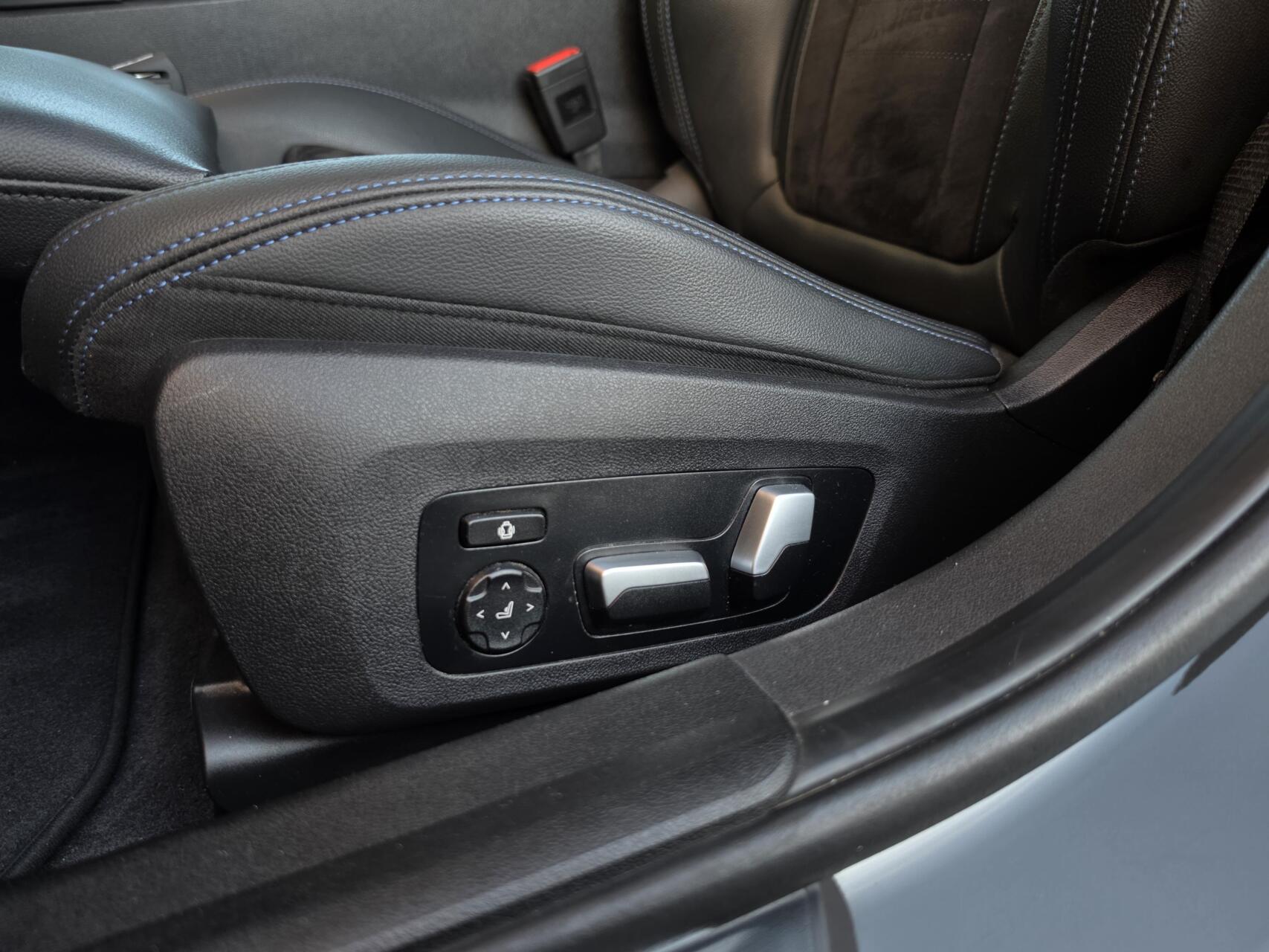 Foto van BMW 330e xDrive