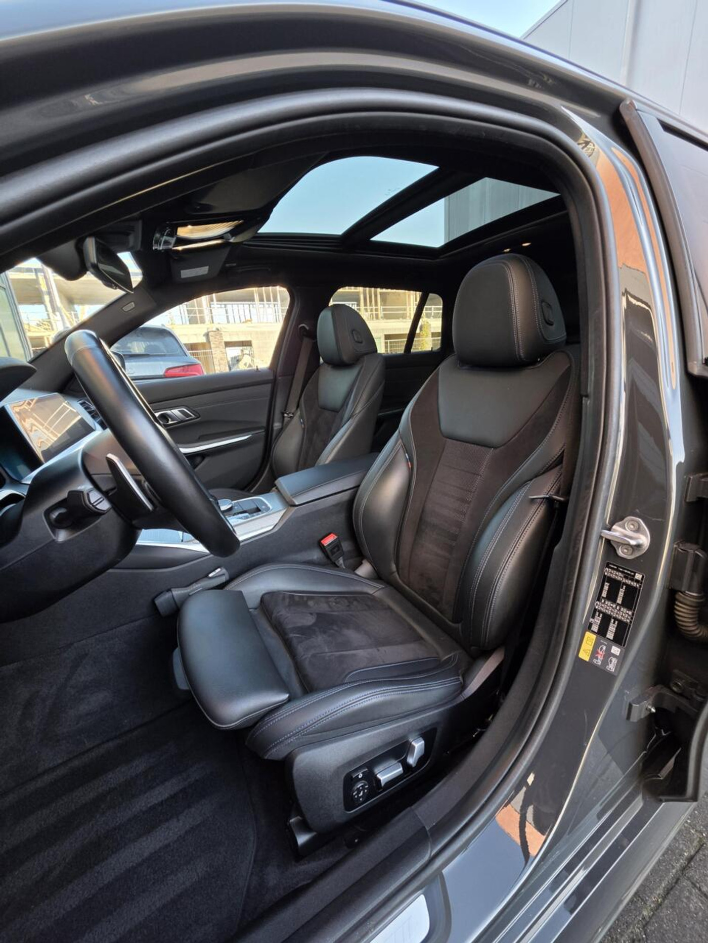 Foto van BMW 330e xDrive