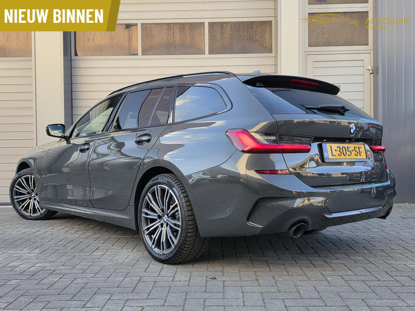 Foto van BMW 330e xDrive