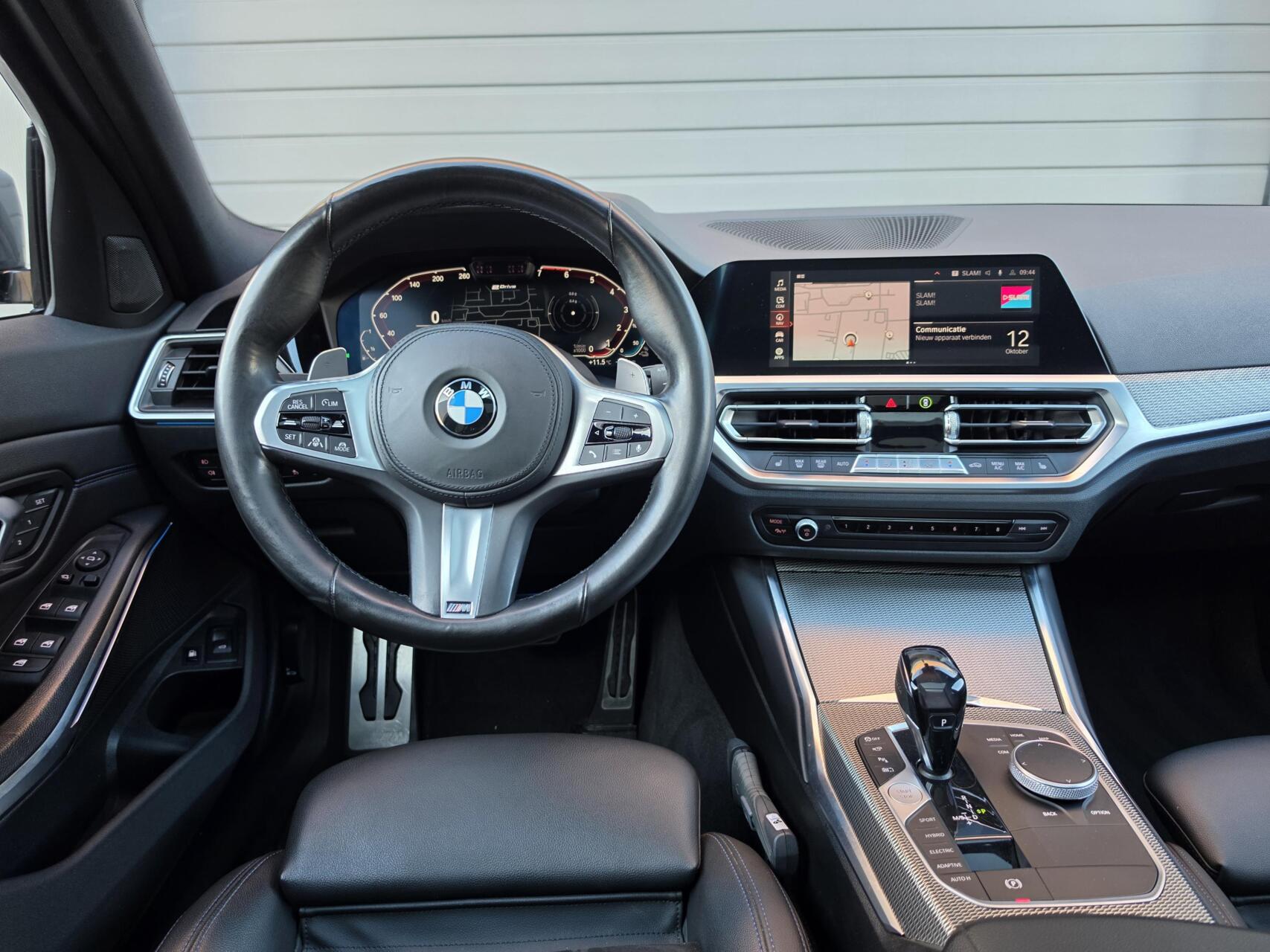 Foto van BMW 330e xDrive