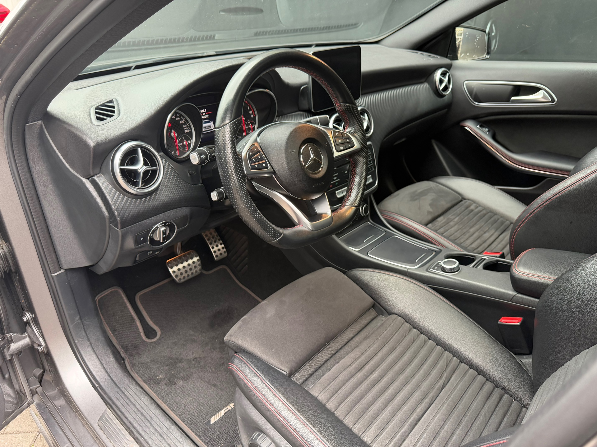 Foto van Mercedes-Benz A 180
