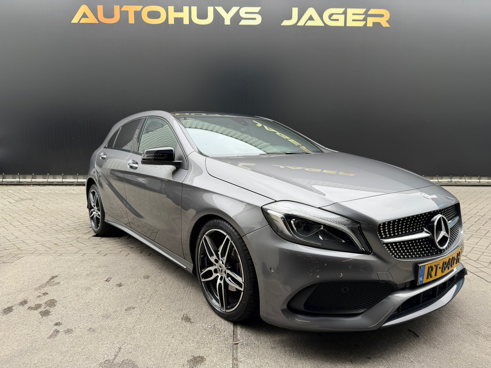 Foto van Mercedes-Benz A 180