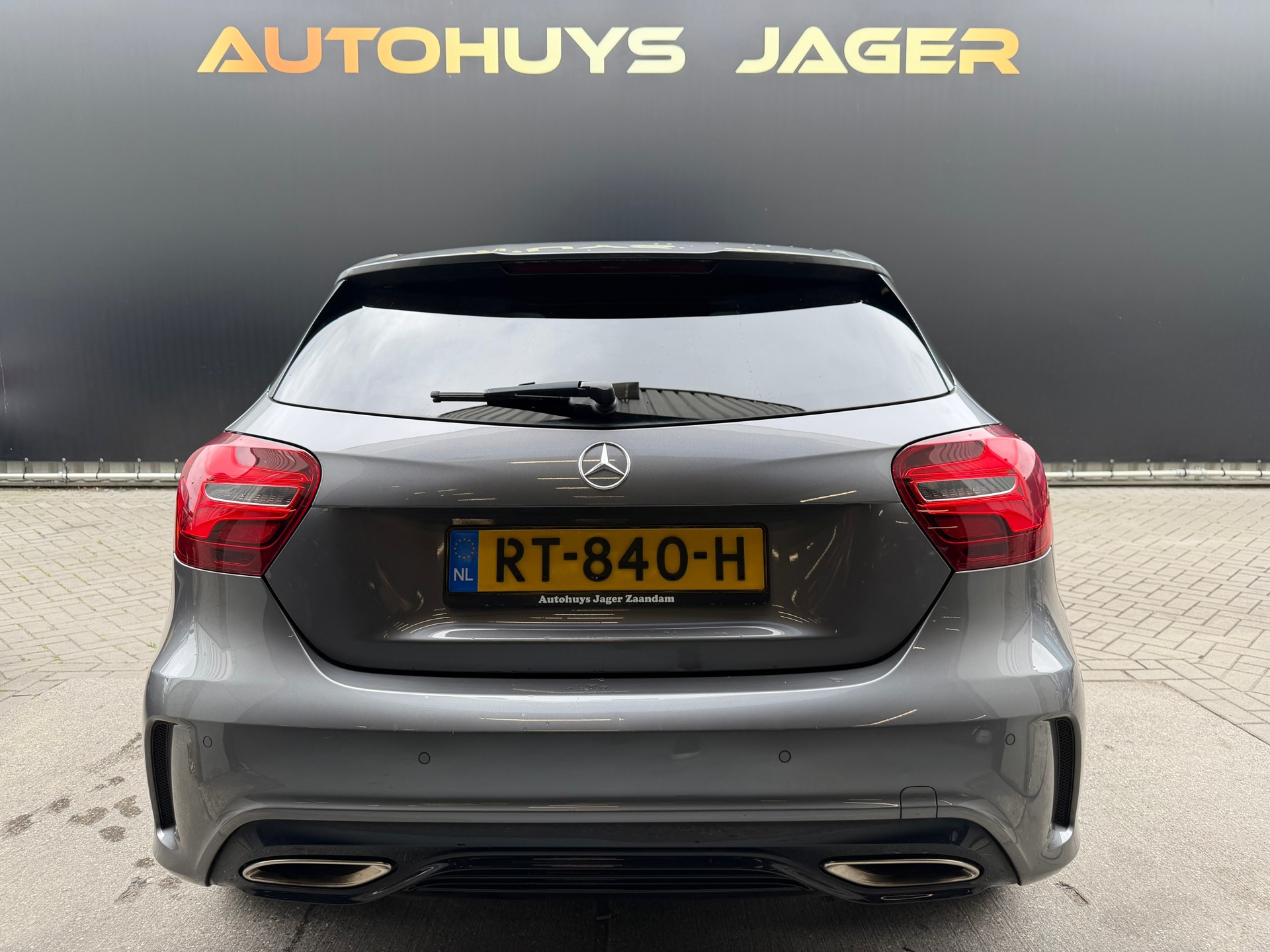 Foto van Mercedes-Benz A 180