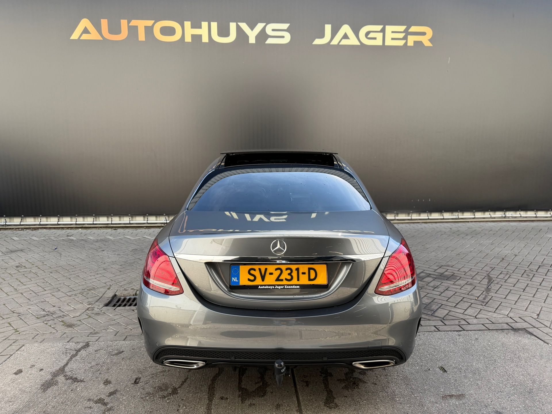 Foto van Mercedes-Benz C 200