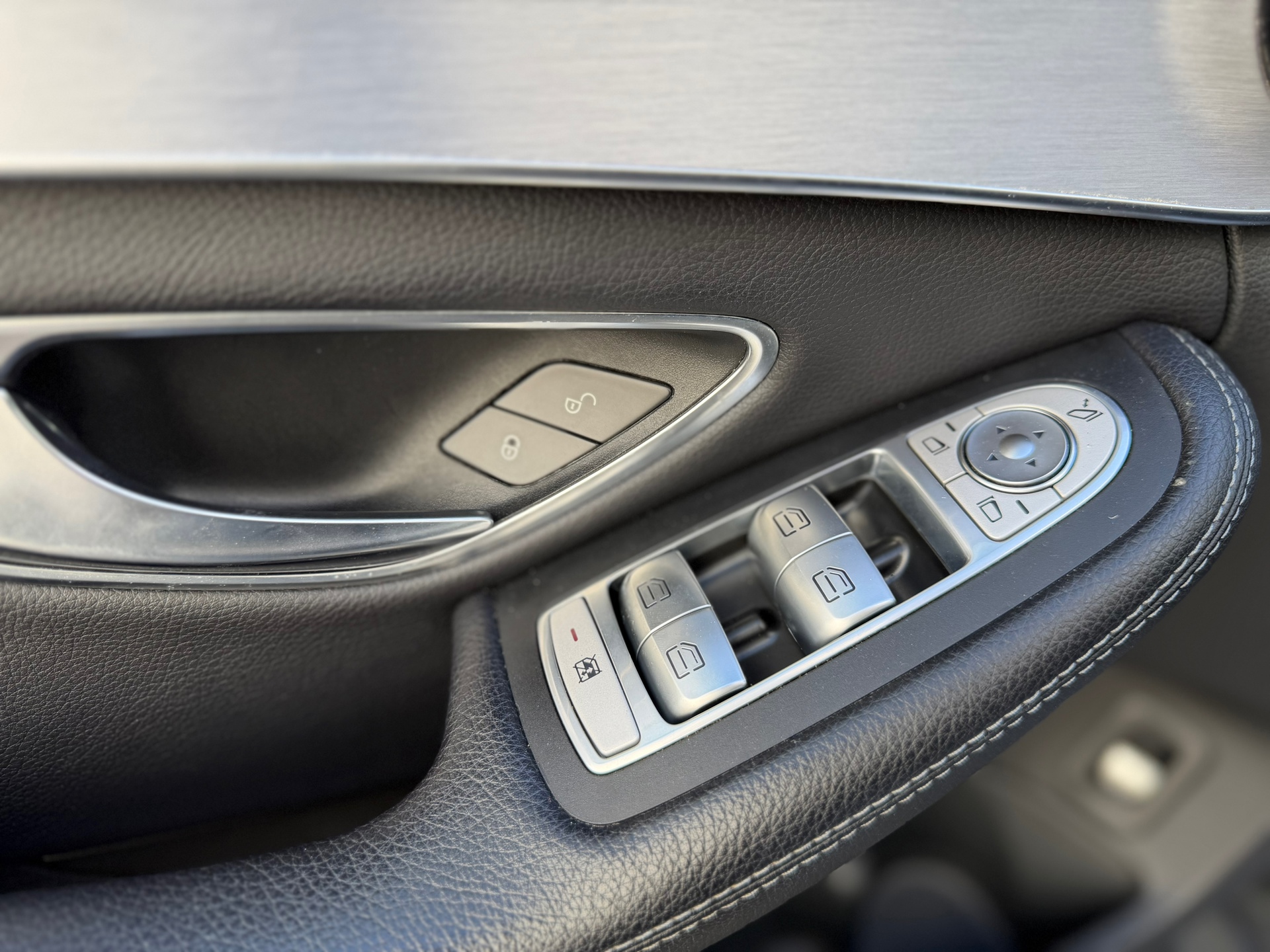 Foto van Mercedes-Benz C 200