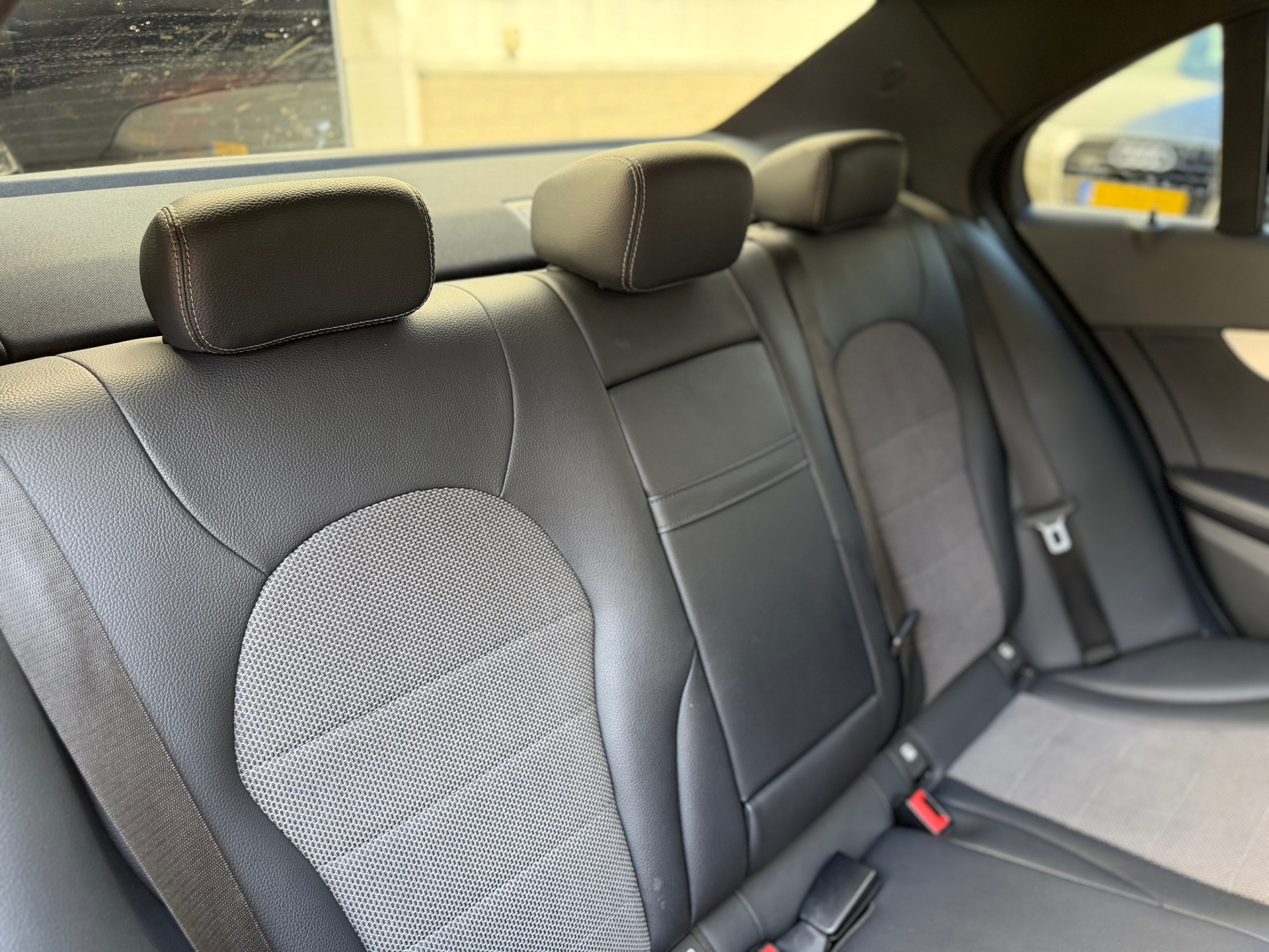 Foto van Mercedes-Benz C 200