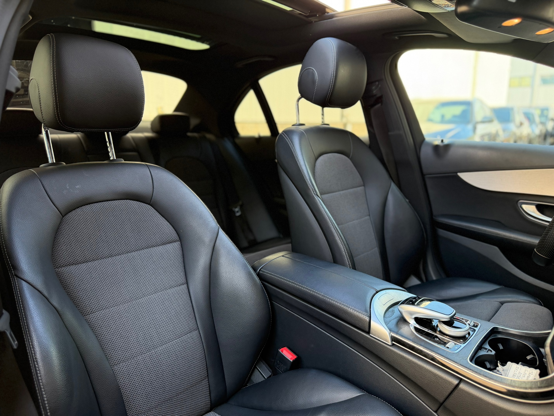 Foto van Mercedes-Benz C 200