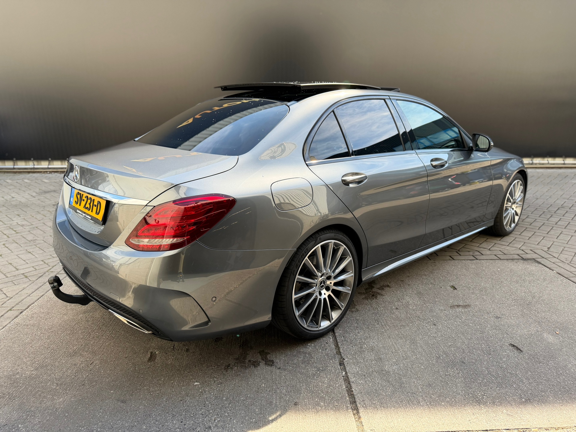Foto van Mercedes-Benz C 200