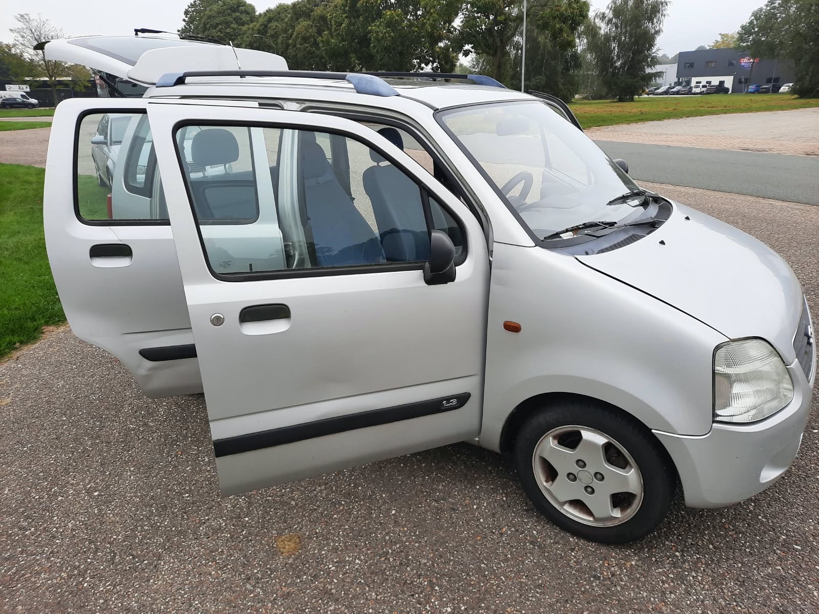 Foto van Suzuki Wagon R