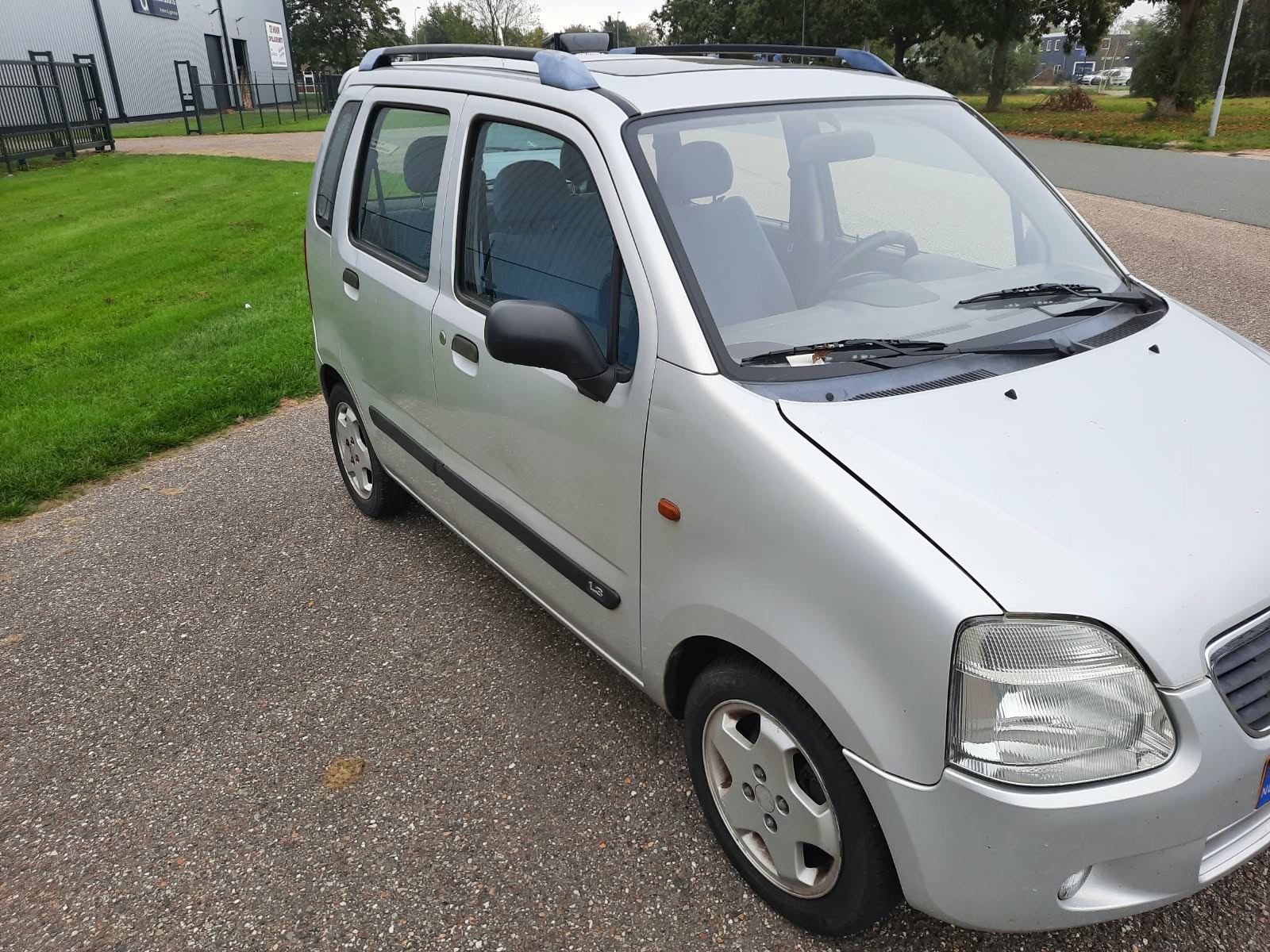 Foto van Suzuki Wagon R