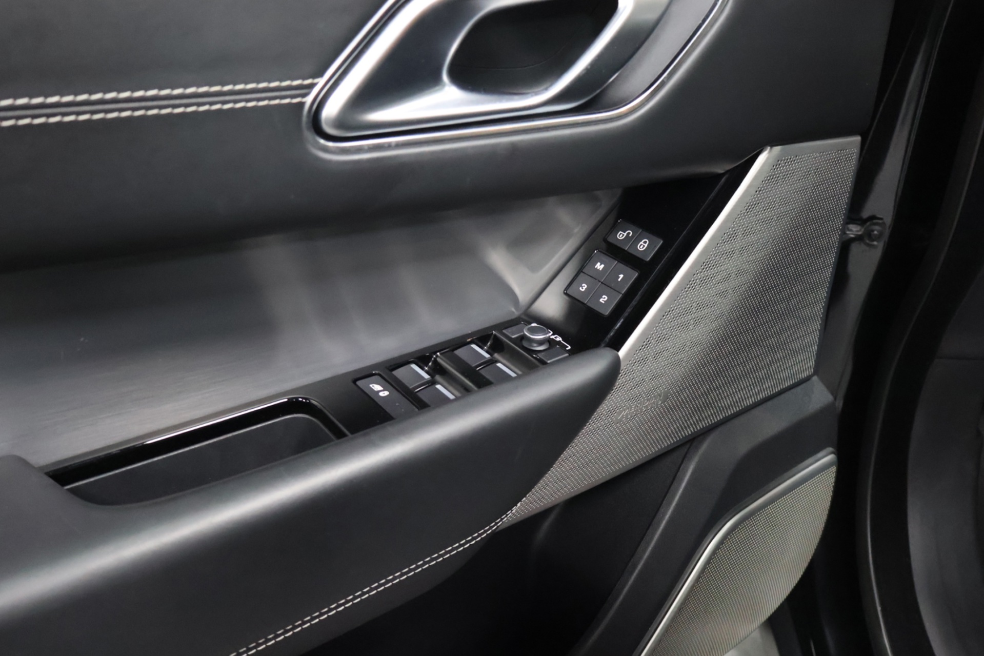 Foto van Land Rover Range Rover Velar