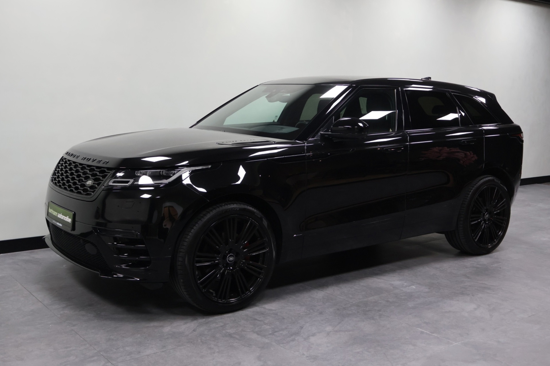 Land Rover Range Rover Velar 2.0 P300 R'Dynamic|PANO|AUT7|LEDER|HEADUP 2020 - voorkant