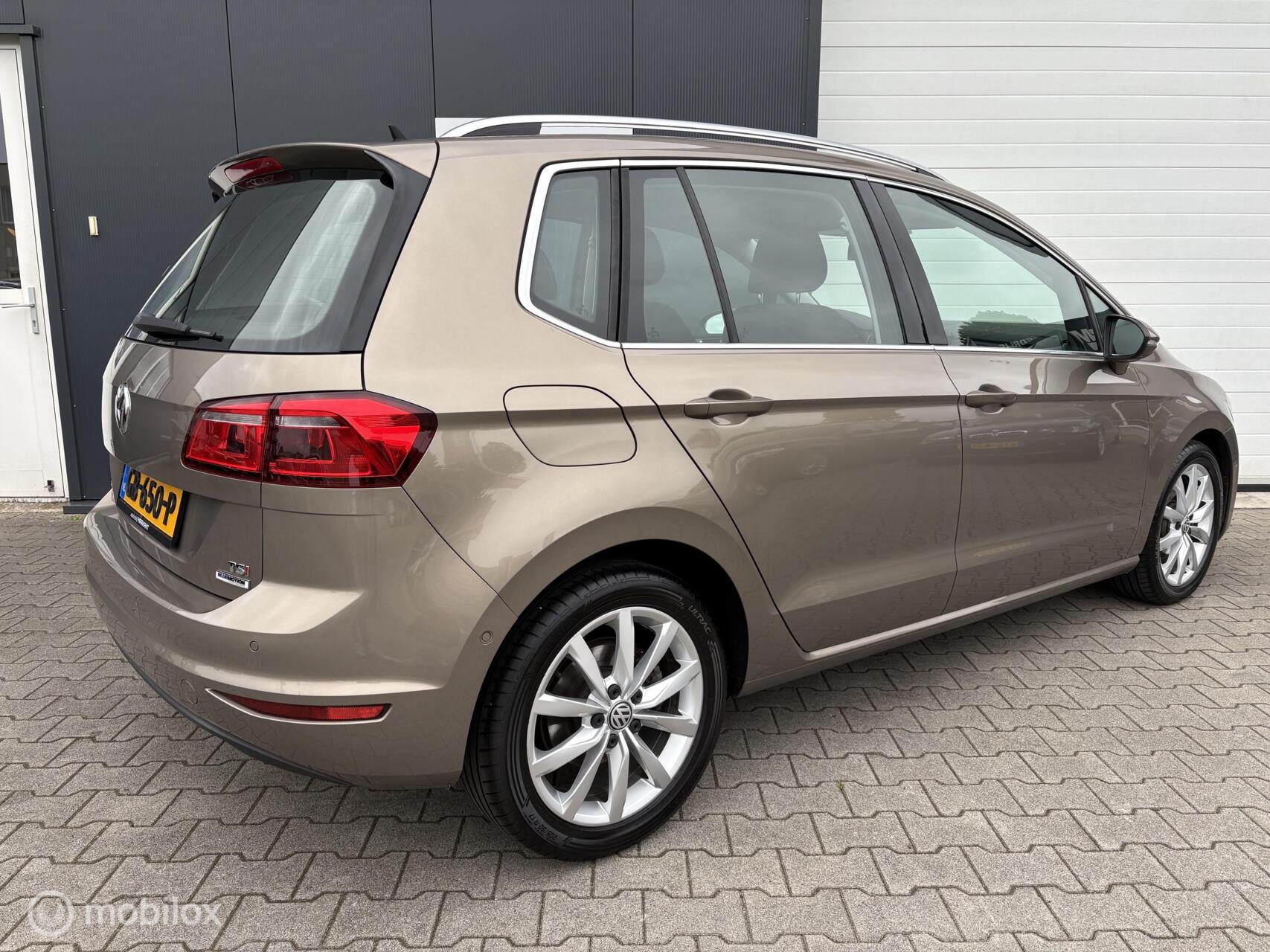 Foto van Volkswagen Golf Sportsvan