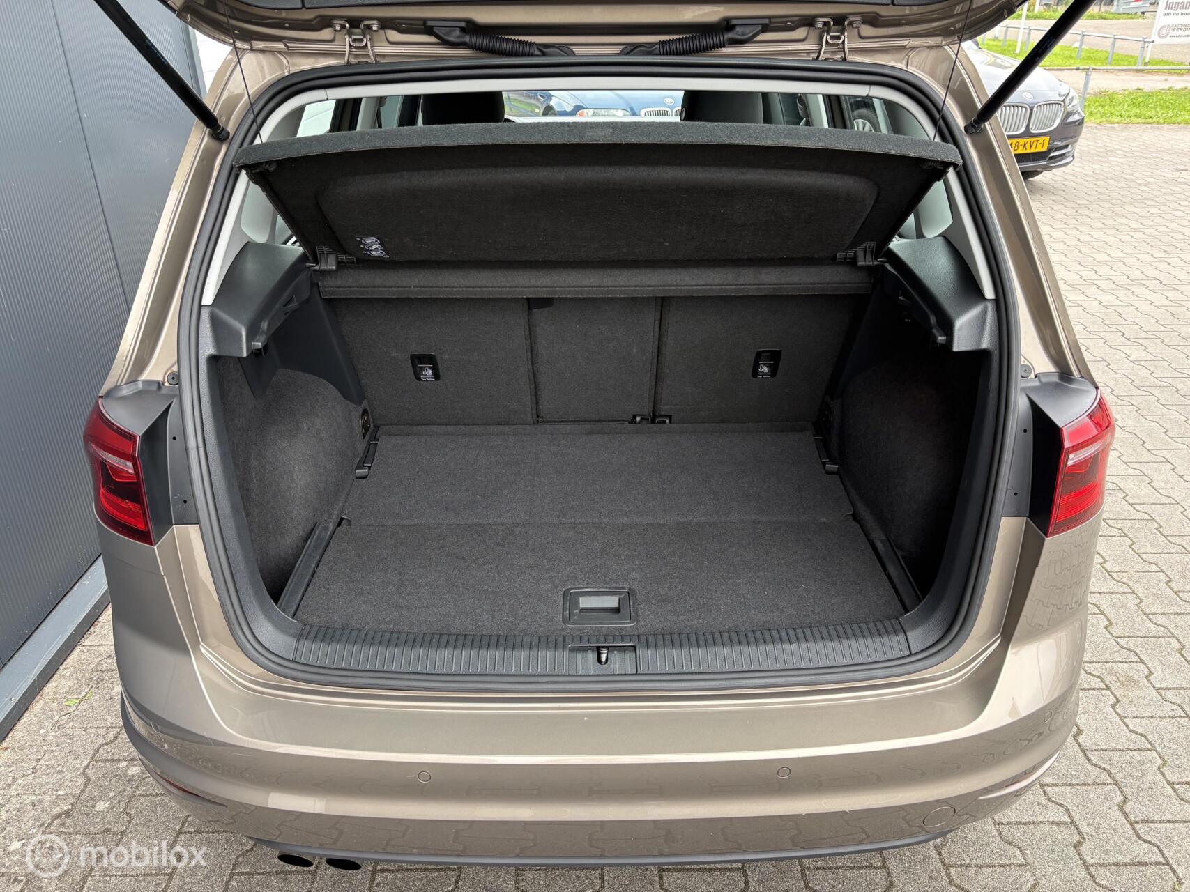 Foto van Volkswagen Golf Sportsvan