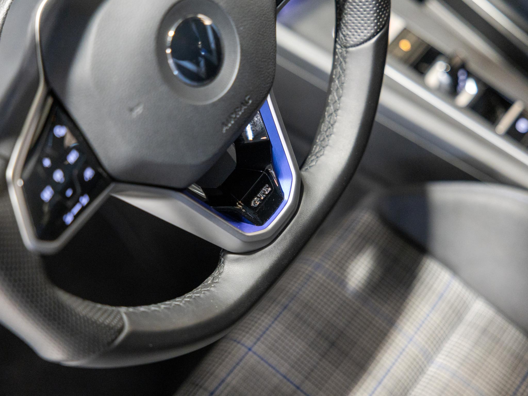 Foto van Volkswagen Golf GTE