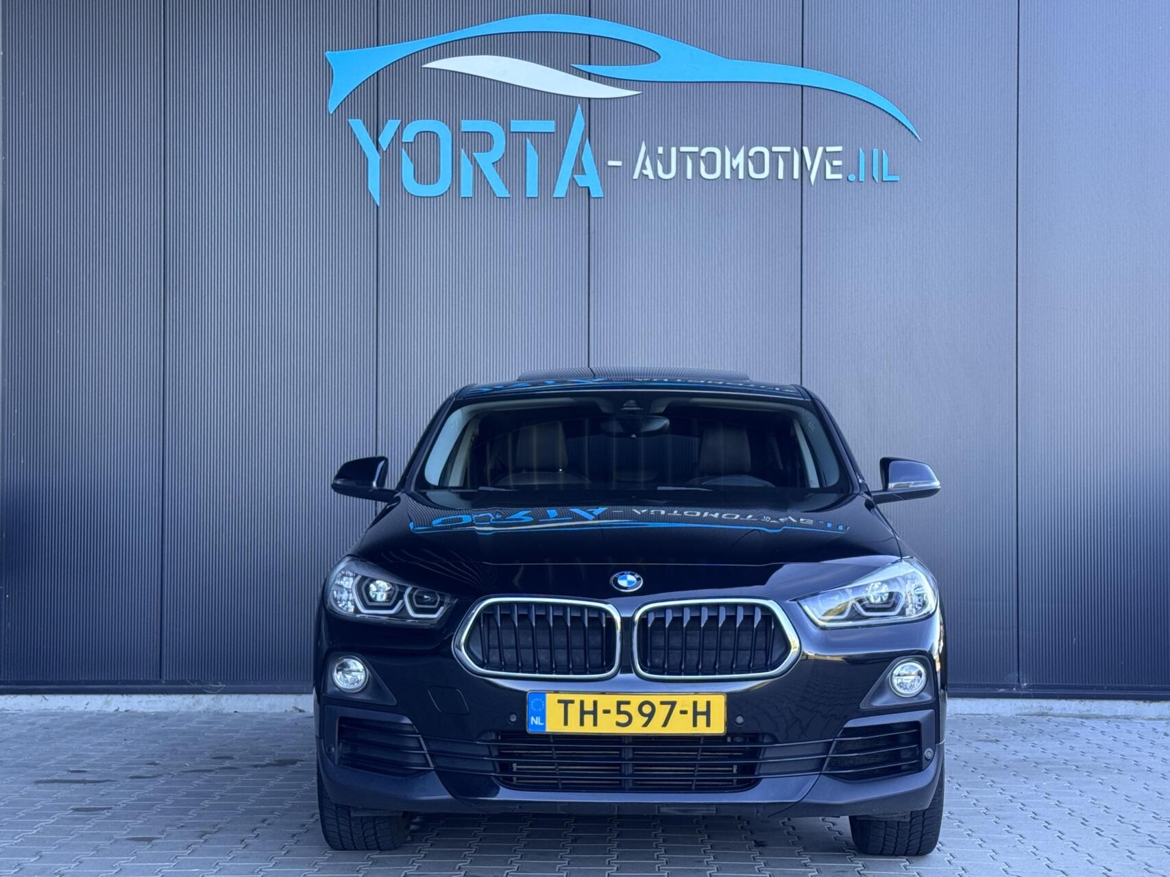 Foto van BMW X2 Sdrive20i