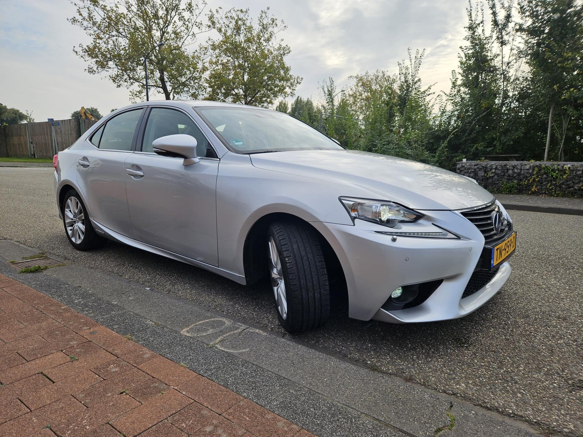 Foto van Lexus Lexus Is300h