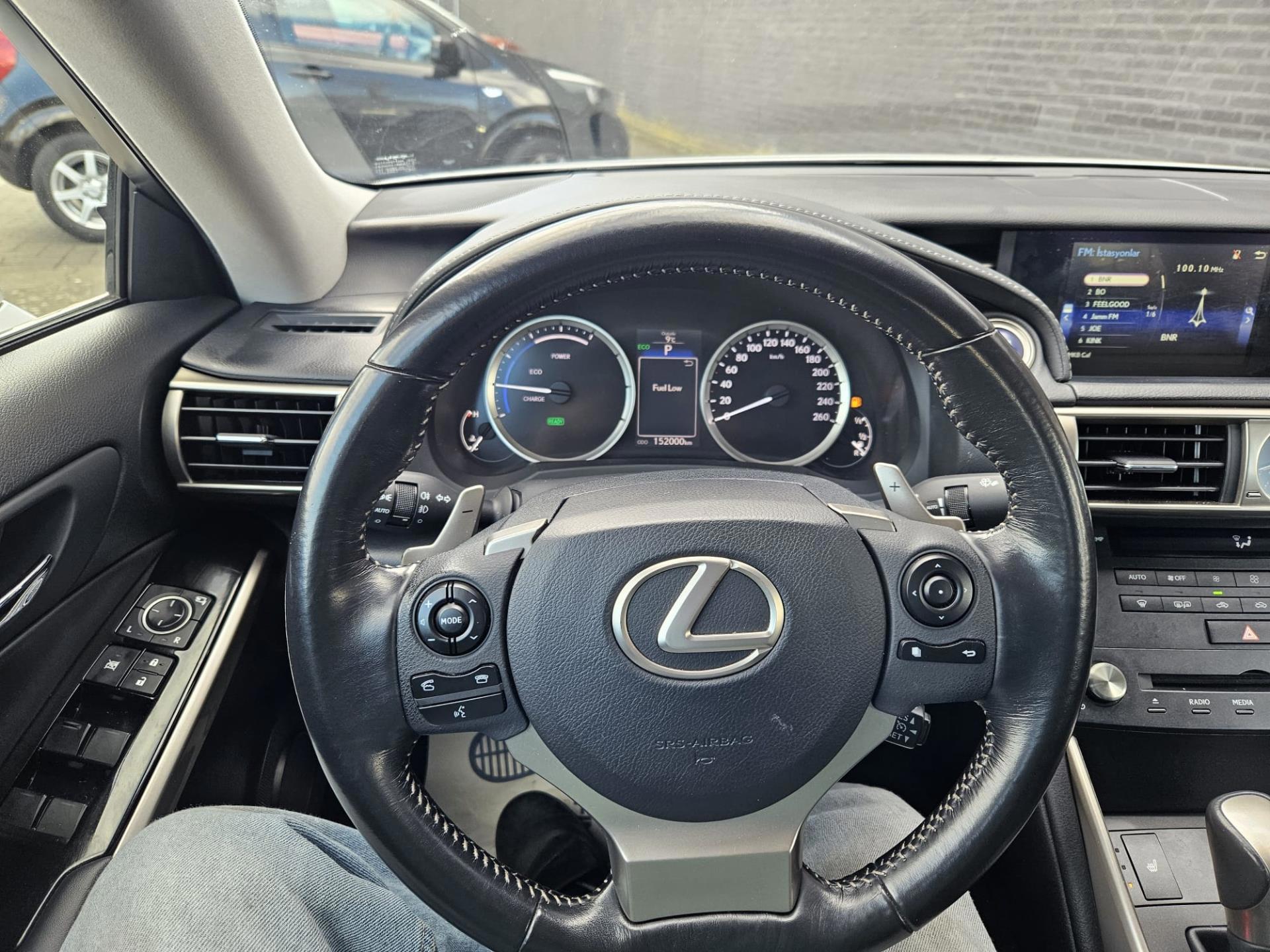 Foto van Lexus Lexus Is300h