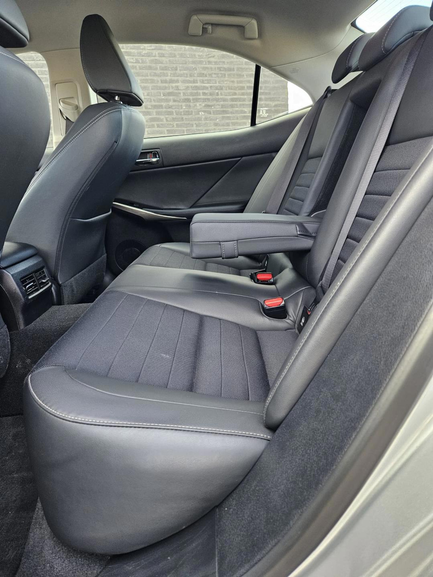Foto van Lexus Lexus Is300h
