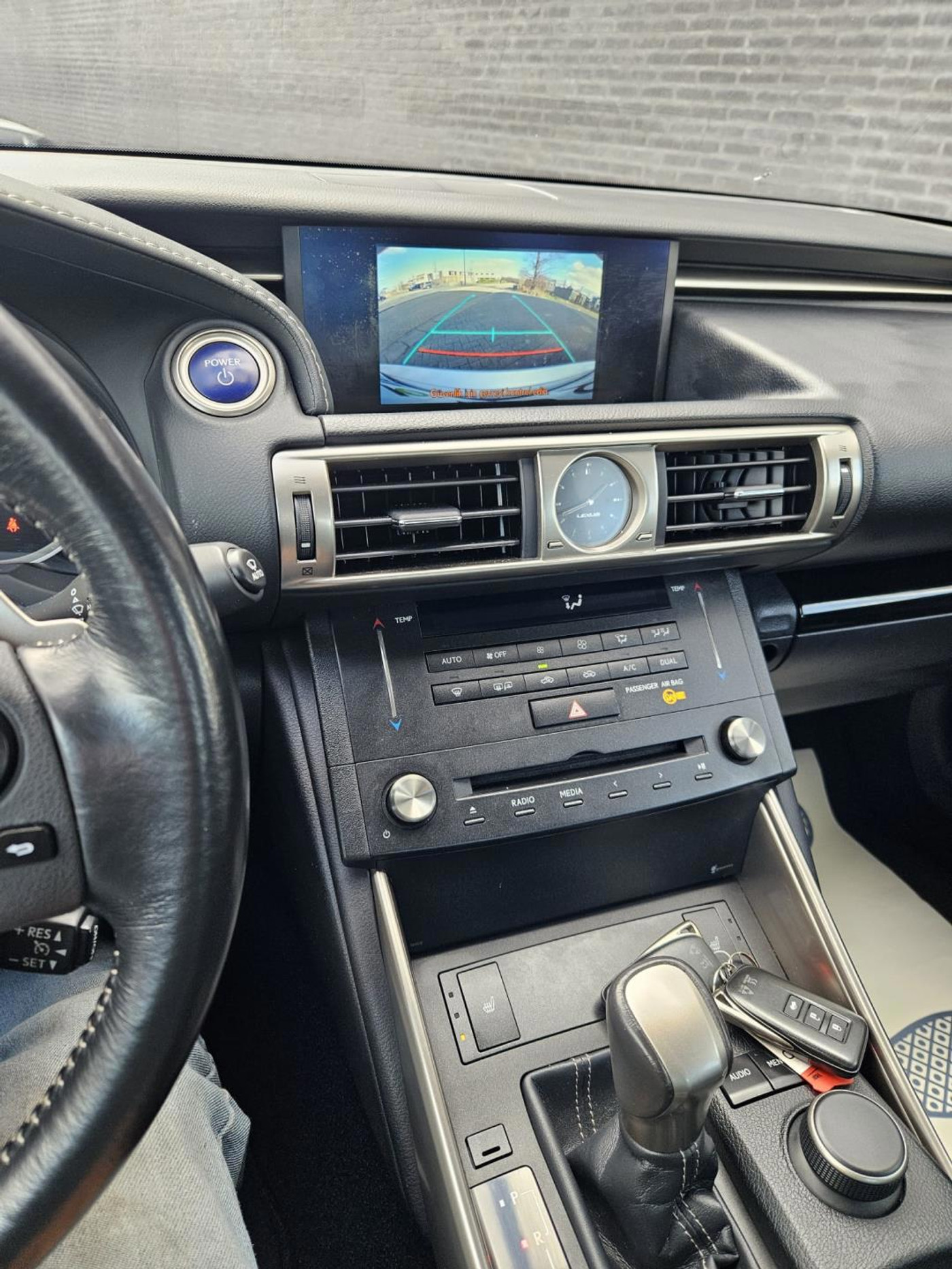 Foto van Lexus Lexus Is300h