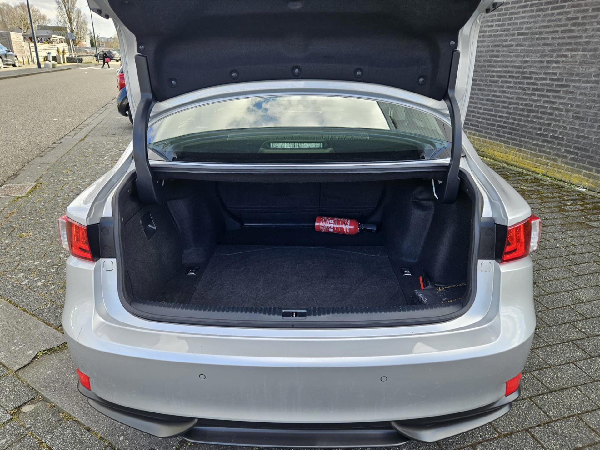 Foto van Lexus Lexus Is300h