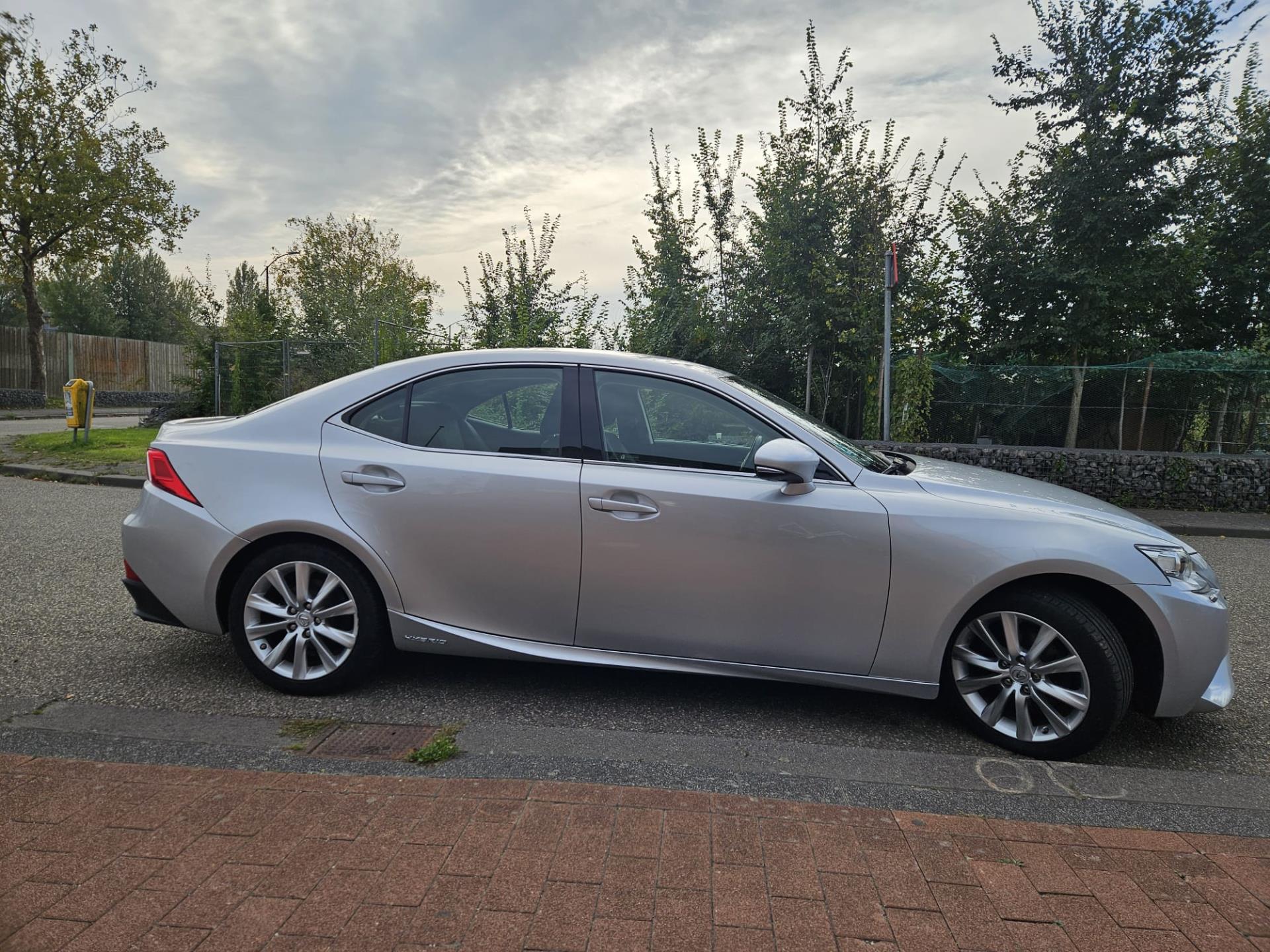Foto van Lexus Lexus Is300h