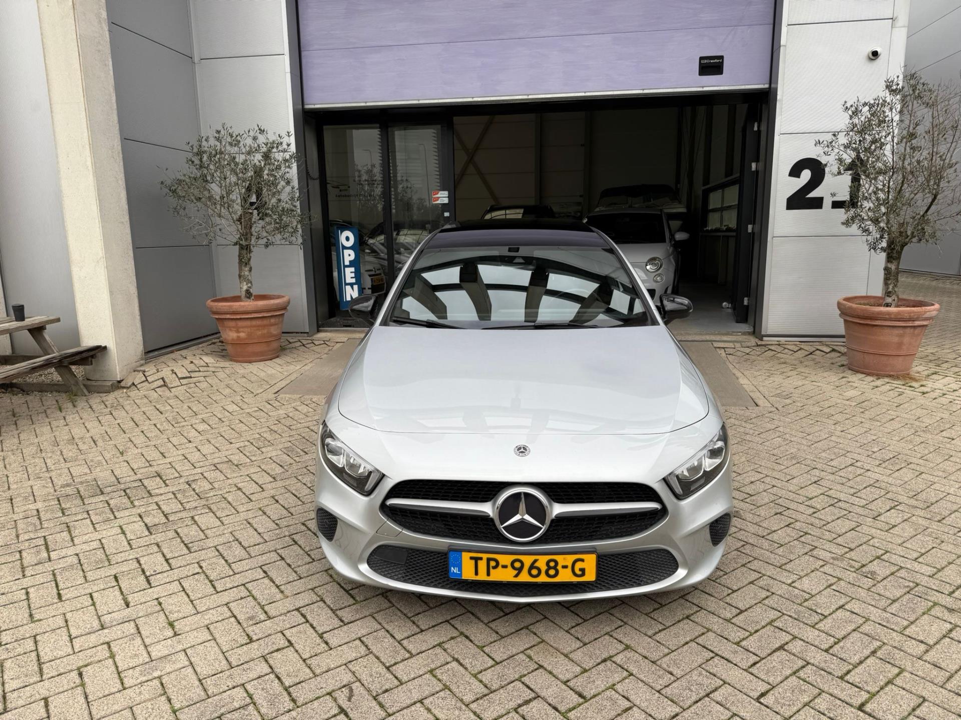 Foto van Mercedes-Benz A 200
