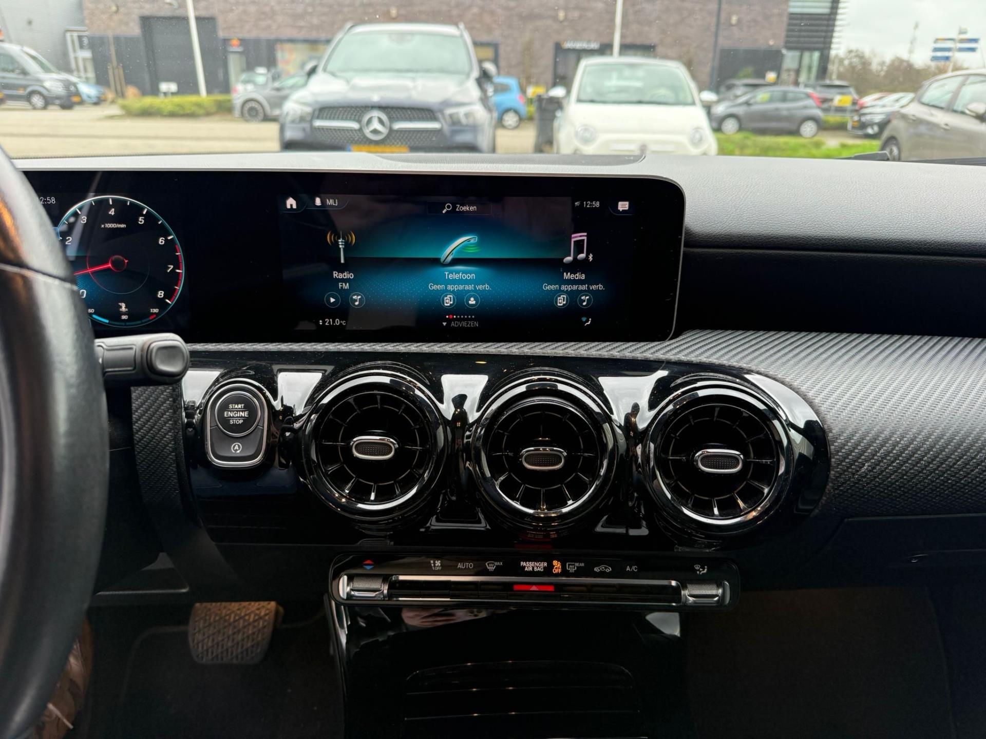Foto van Mercedes-Benz A 200