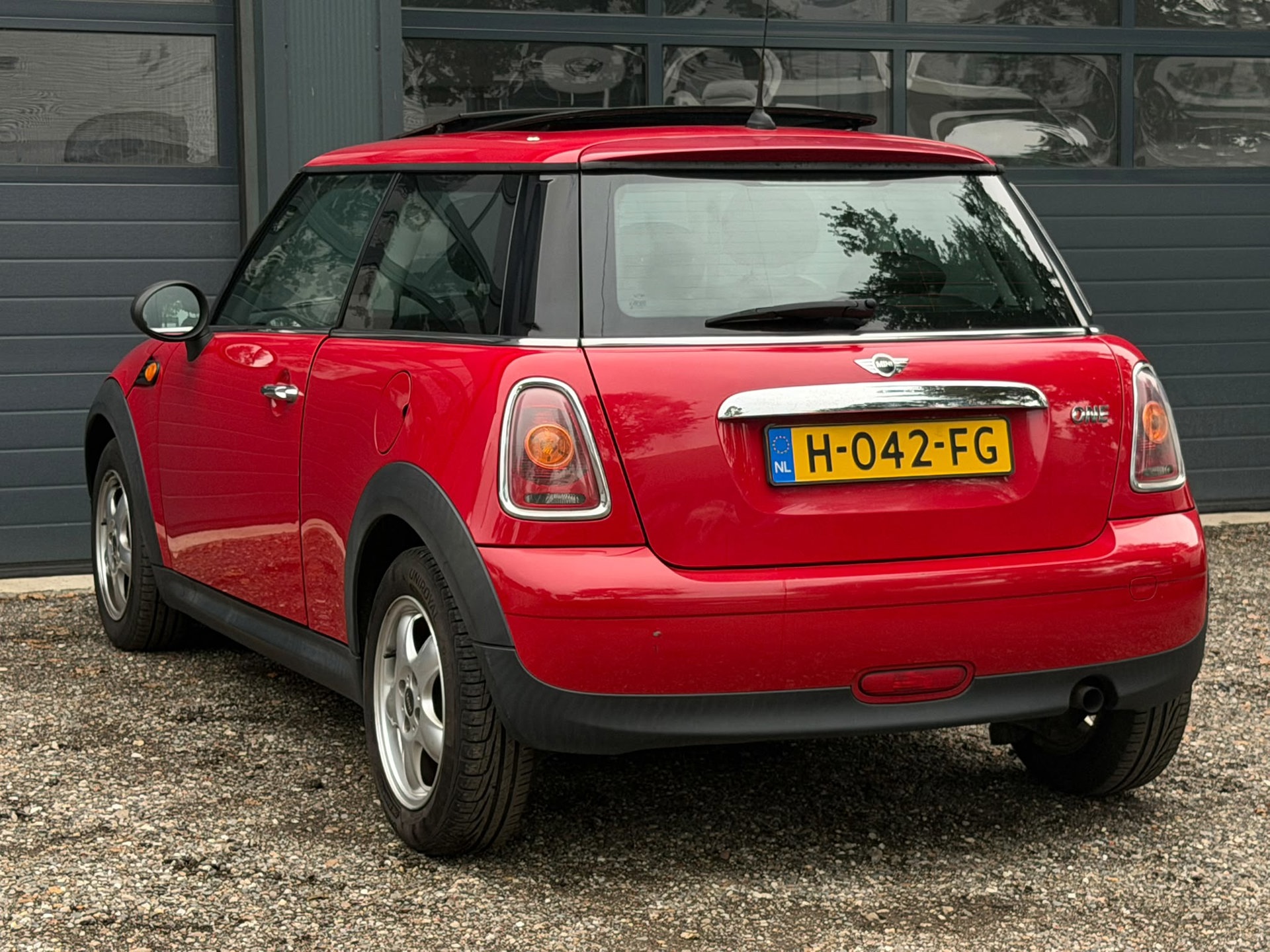 Foto van Mini One