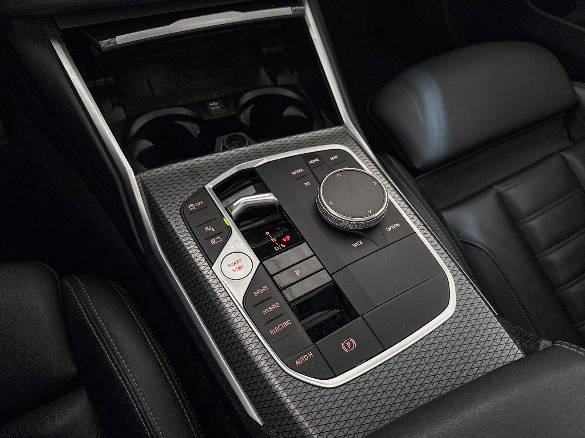 Foto van BMW 330e xDrive