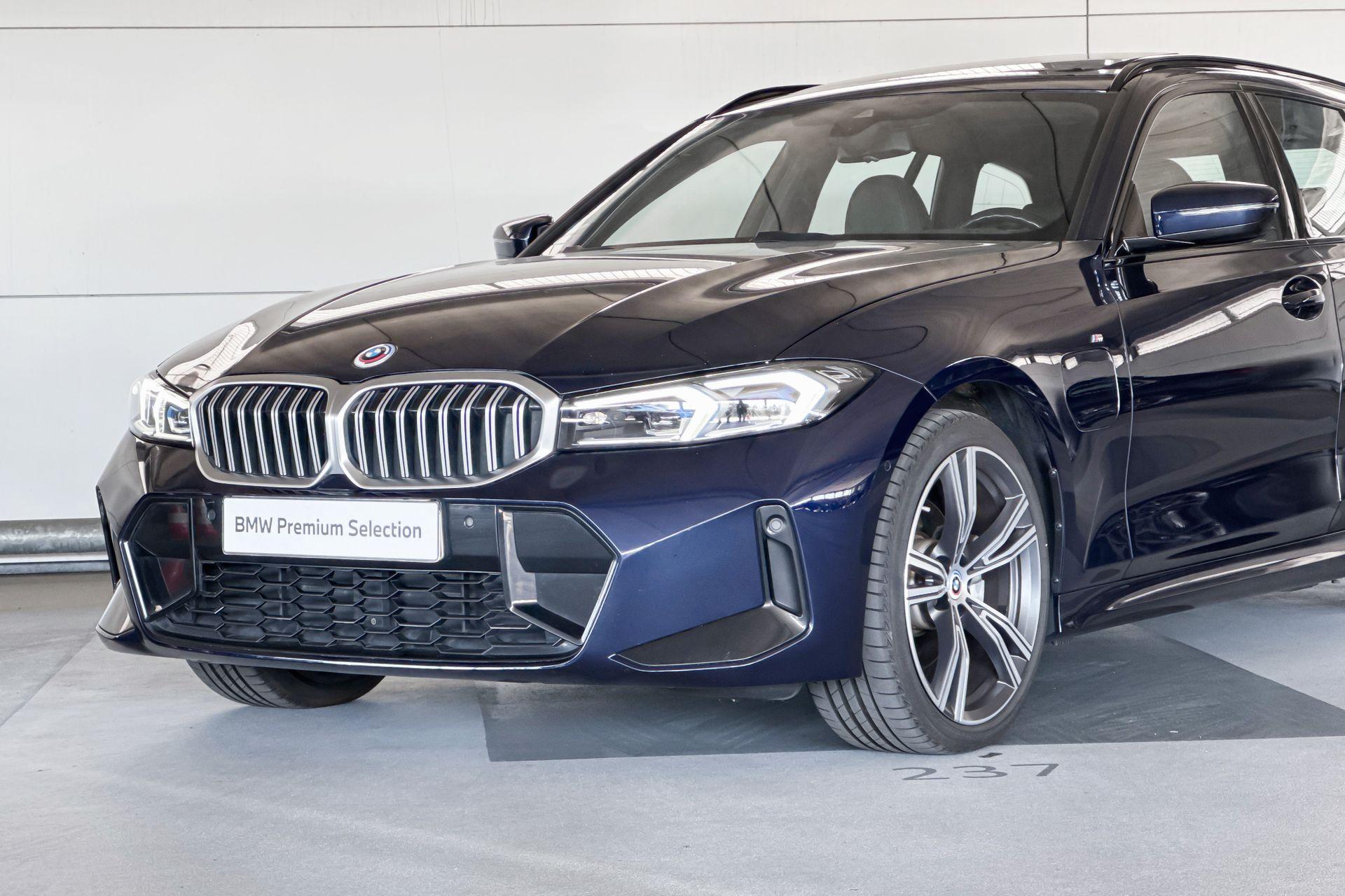 Foto van BMW 330e xDrive