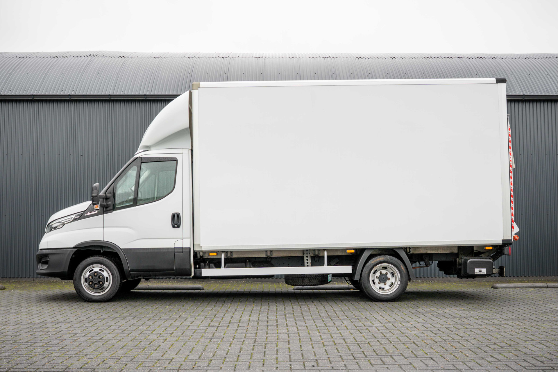 Foto van Iveco 35c18
