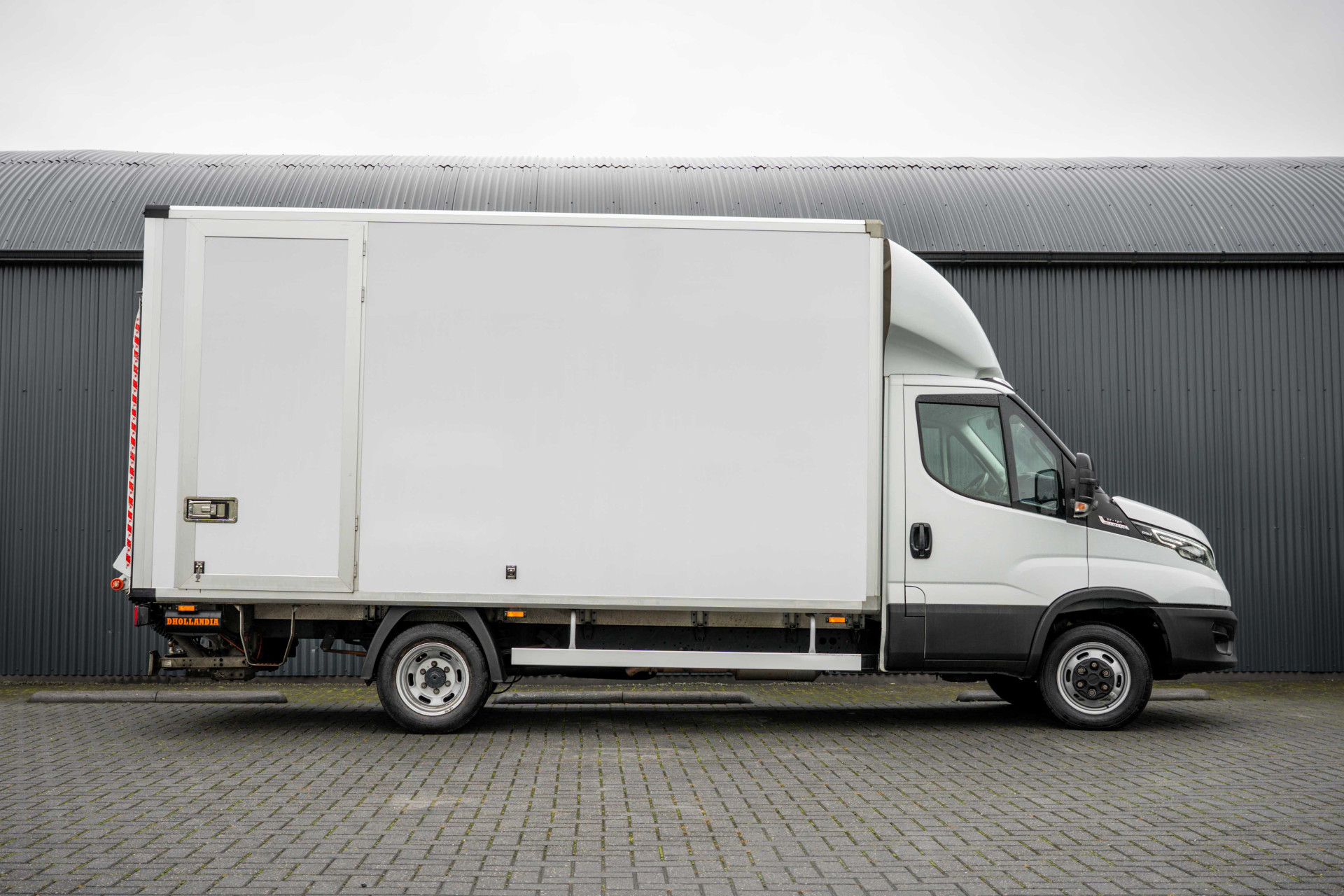 Foto van Iveco 35c18