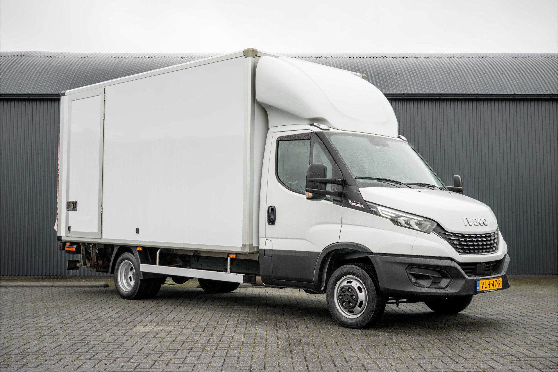 Foto van Iveco 35c18