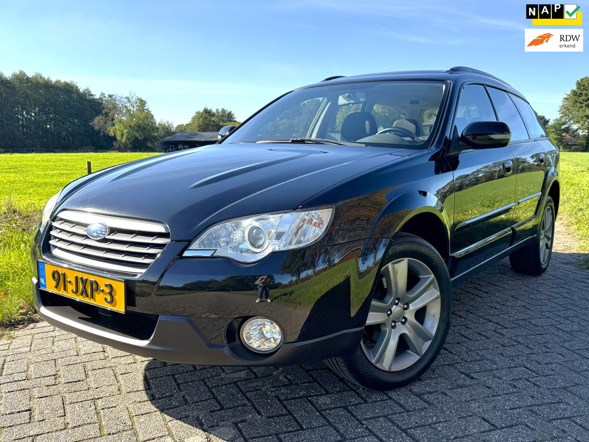 Subaru Legacy 2.5i AWD Exclusive Edition - Youngtimer - Trekhaak (1.800 kg) - Apple CarPlay / Android Auto - Cruise Control 2009 - voorkant