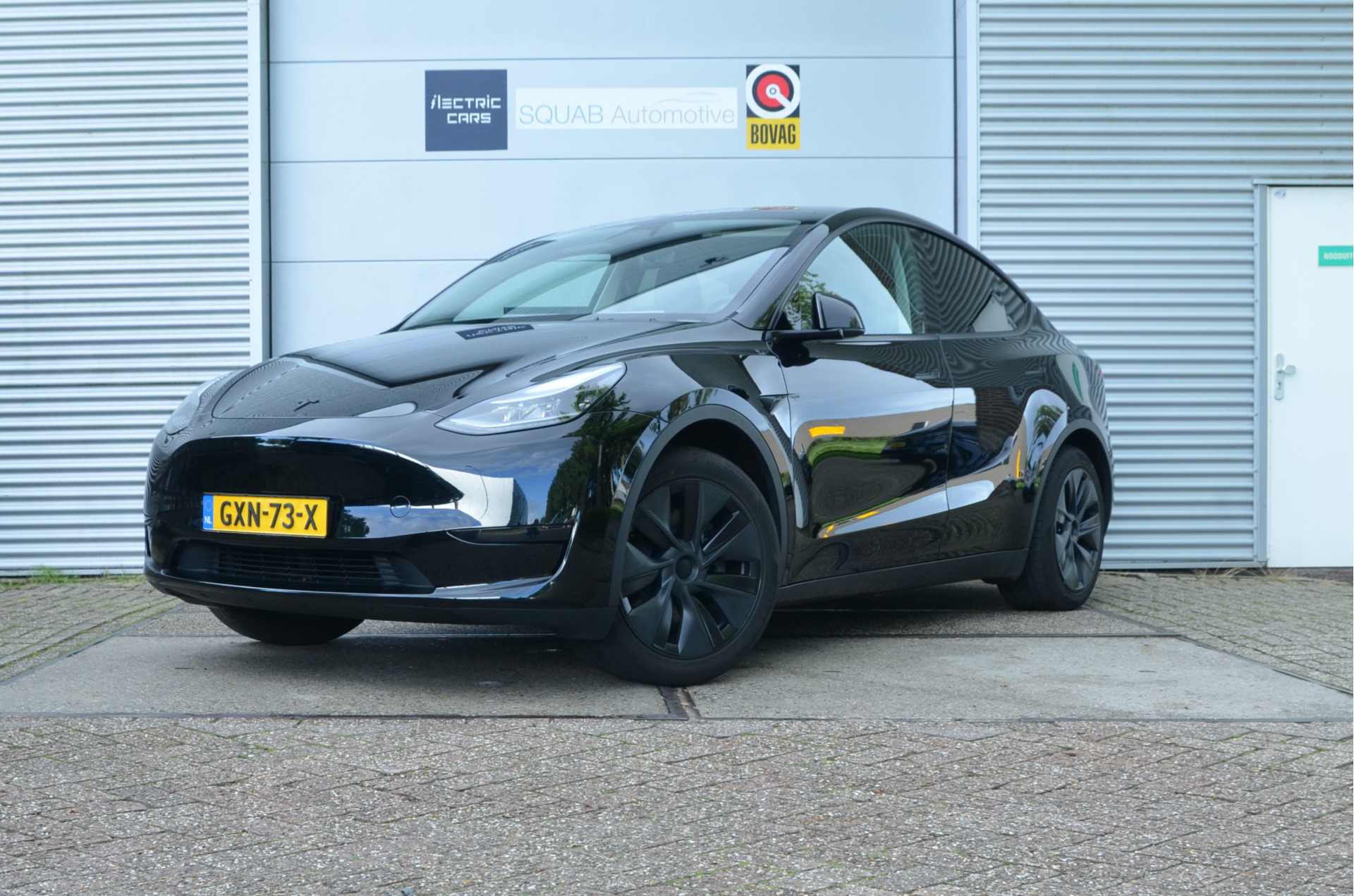 Tesla Model Y Long Range RWD 75 kWh 2024 - voorkant
