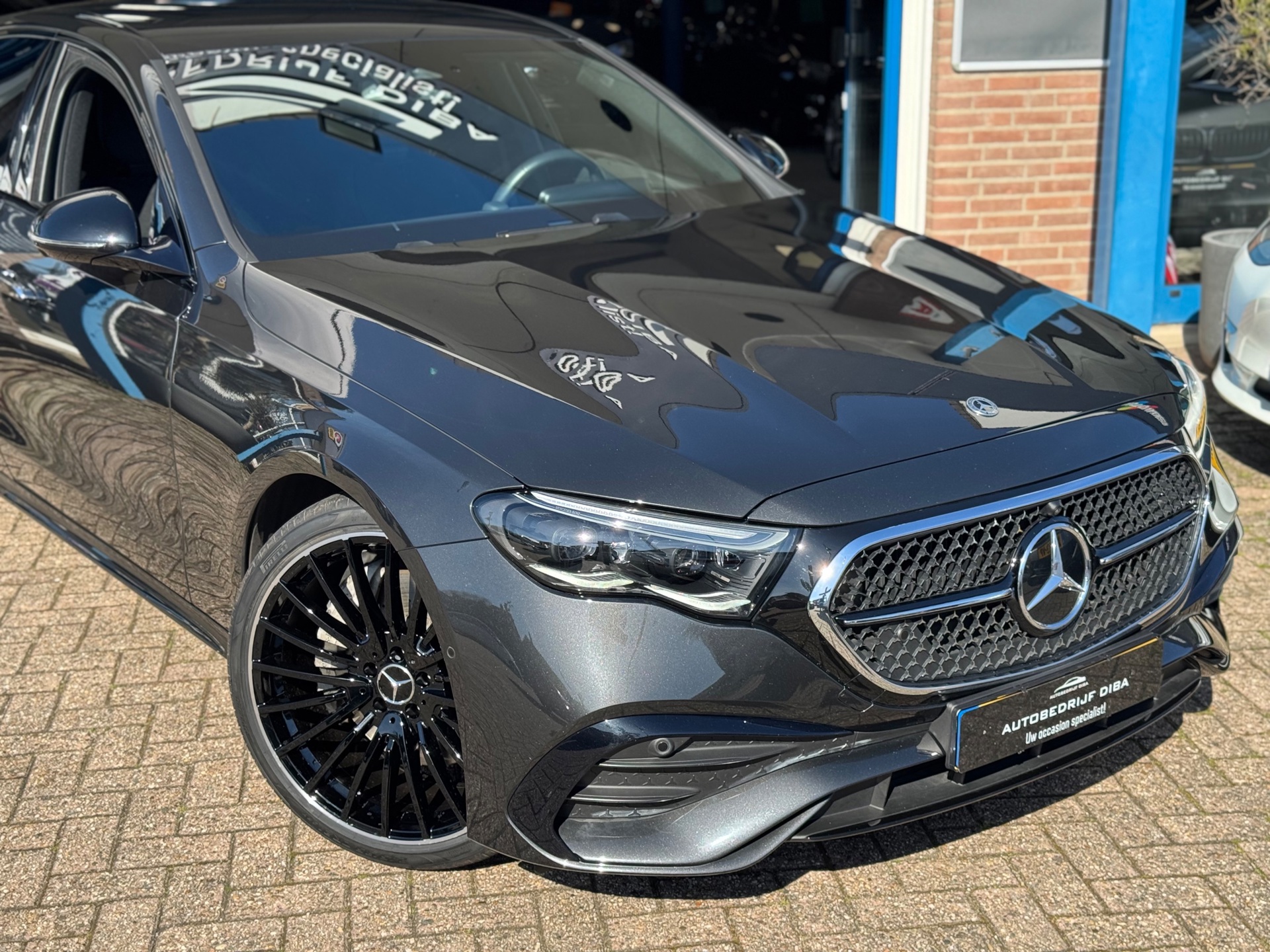 Foto van Mercedes-Benz E 200