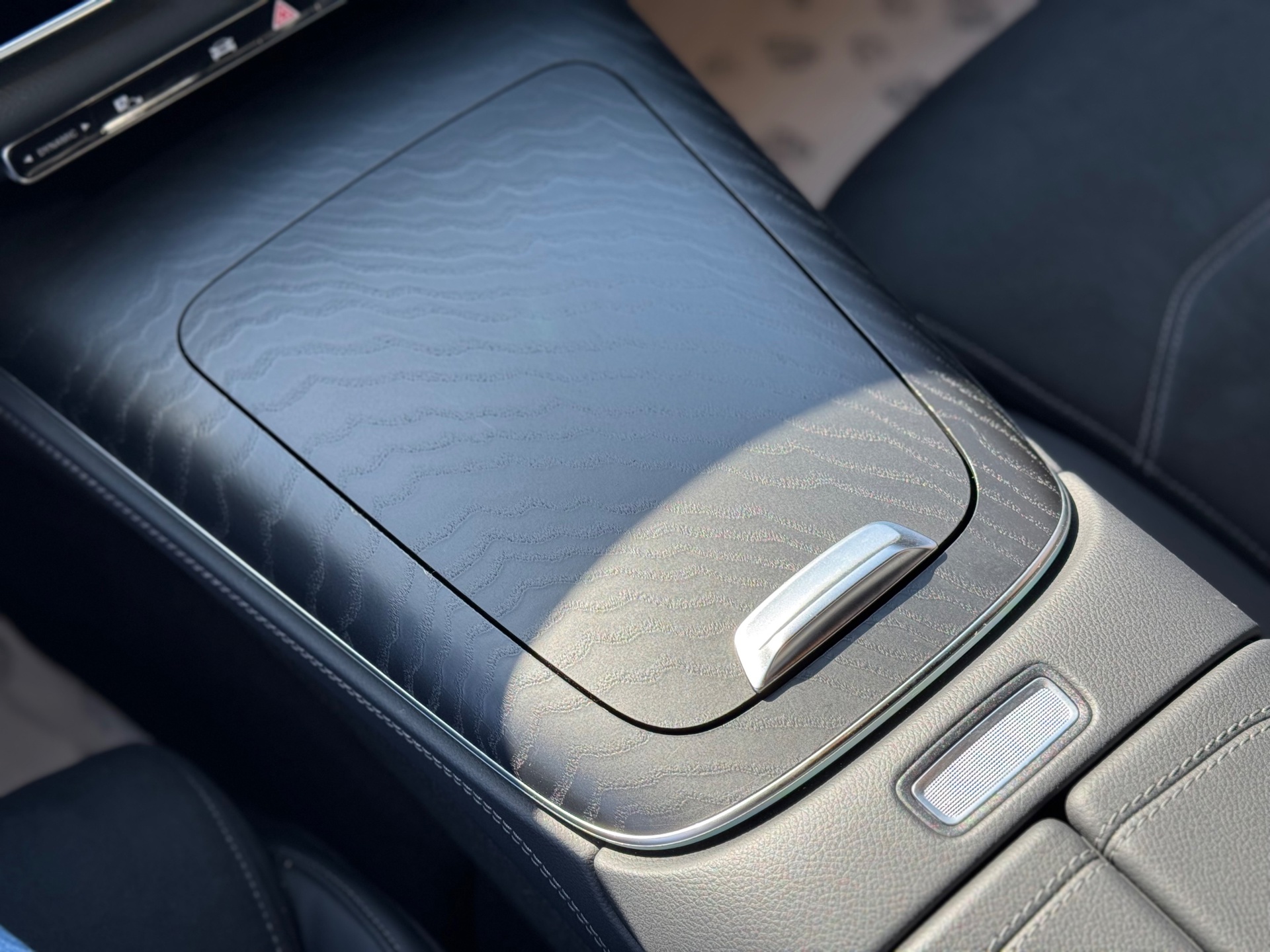 Foto van Mercedes-Benz E 200