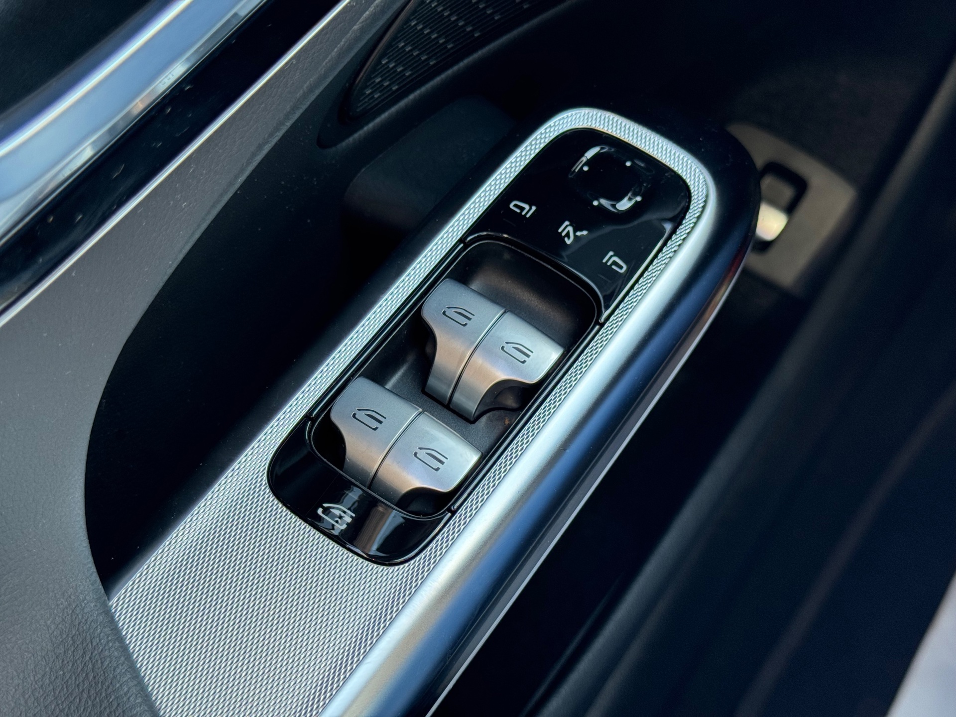 Foto van Mercedes-Benz E 200