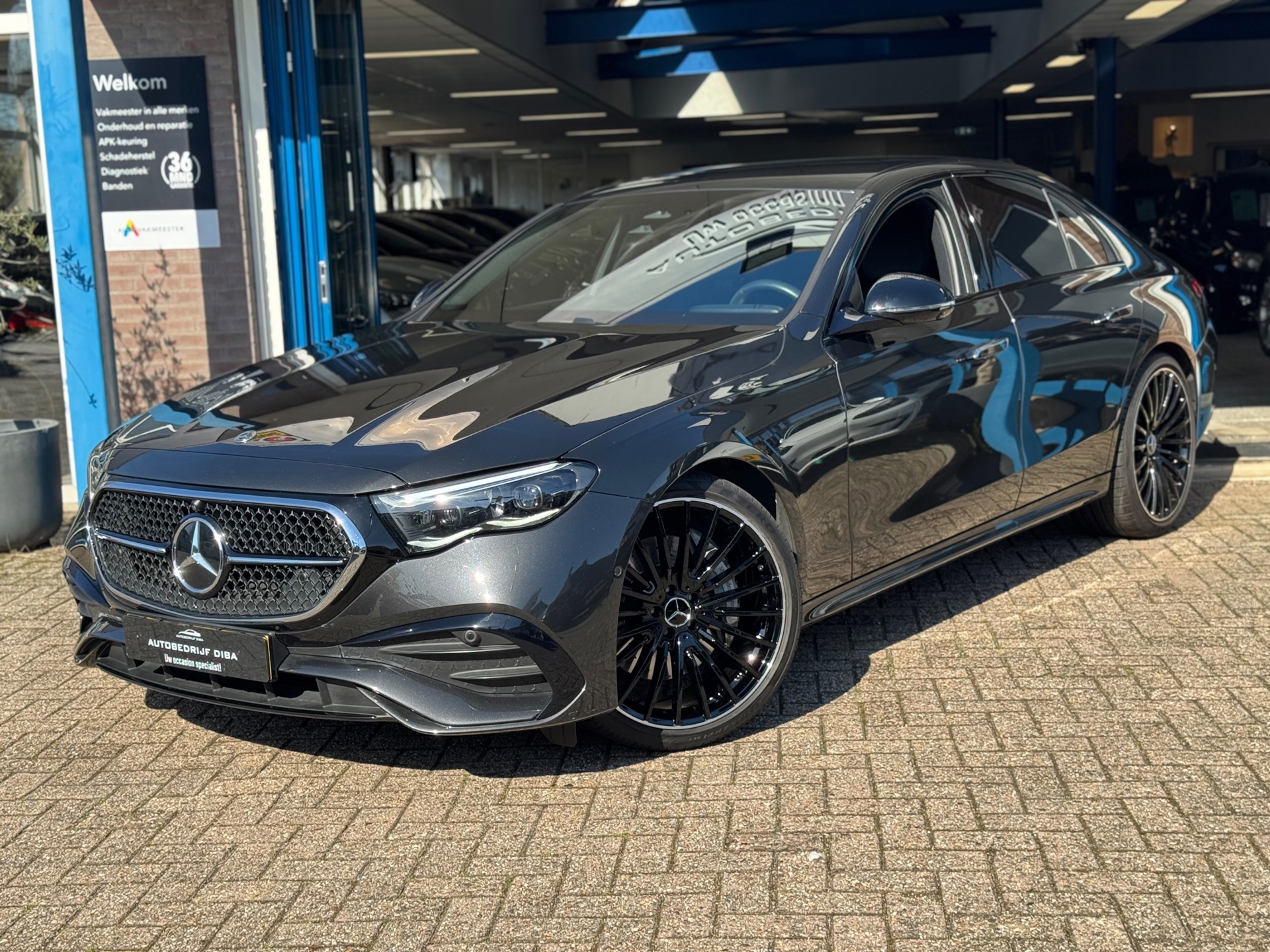 Foto van Mercedes-Benz E 200