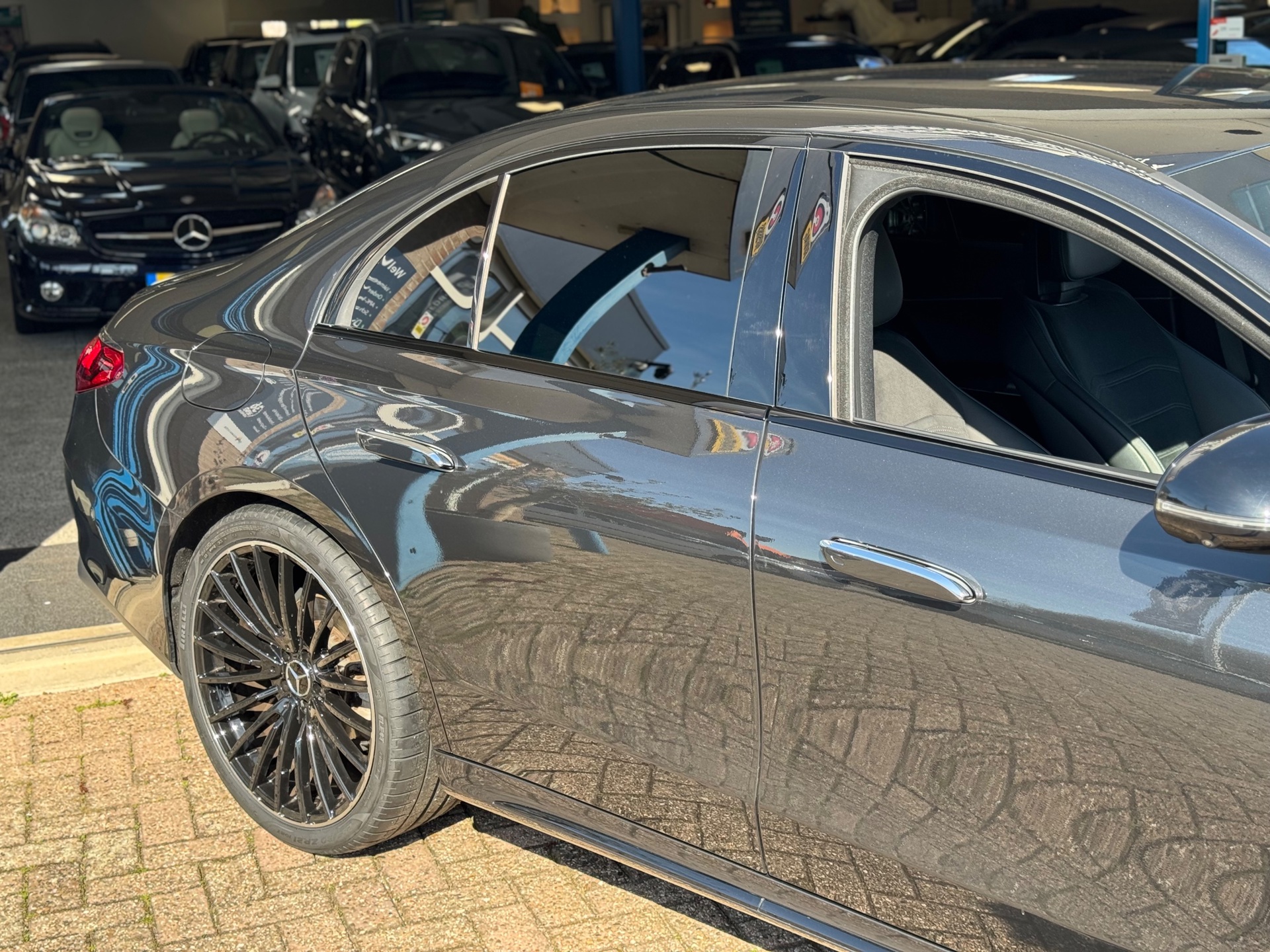 Foto van Mercedes-Benz E 200