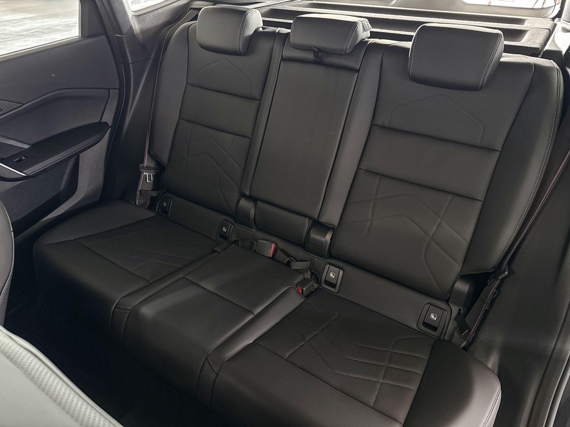 Foto van BMW Ix1
